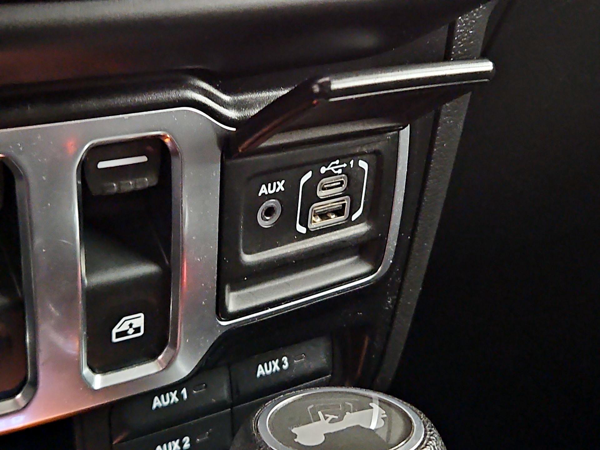 Thumbnail: 2021 Jeep Wrangler - 19