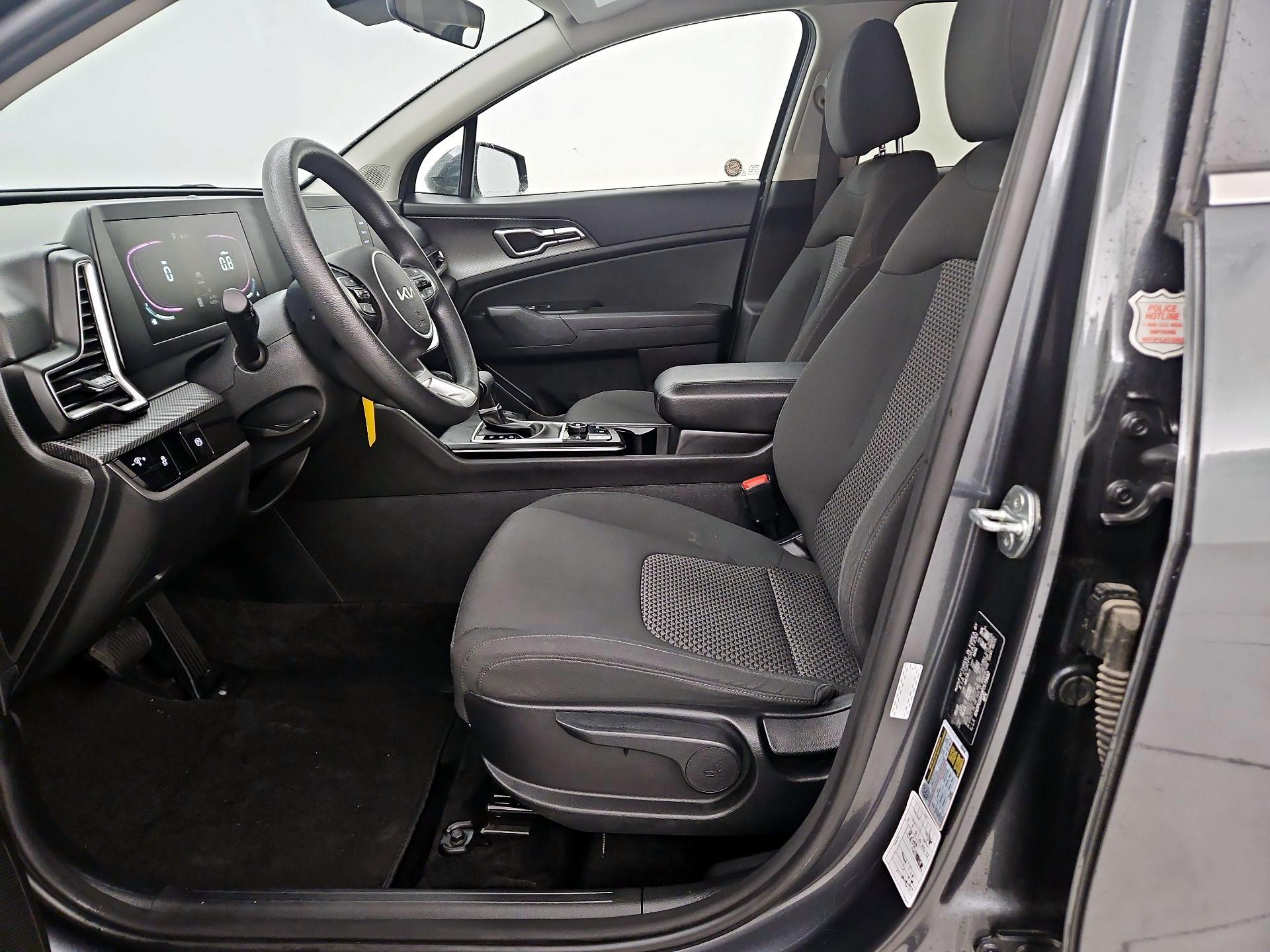 Thumbnail: 2023 Kia Sportage - 11