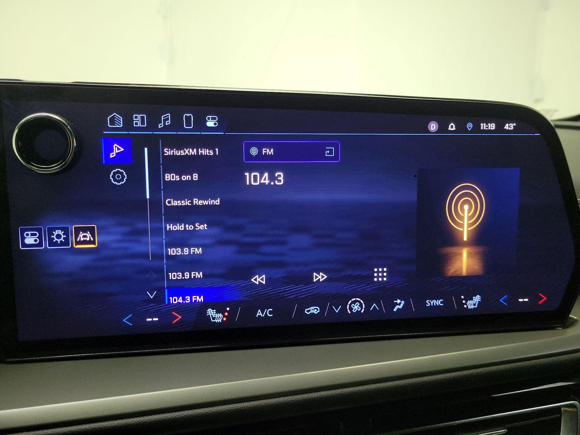 Thumbnail: 2025 Chevrolet Traverse - 16