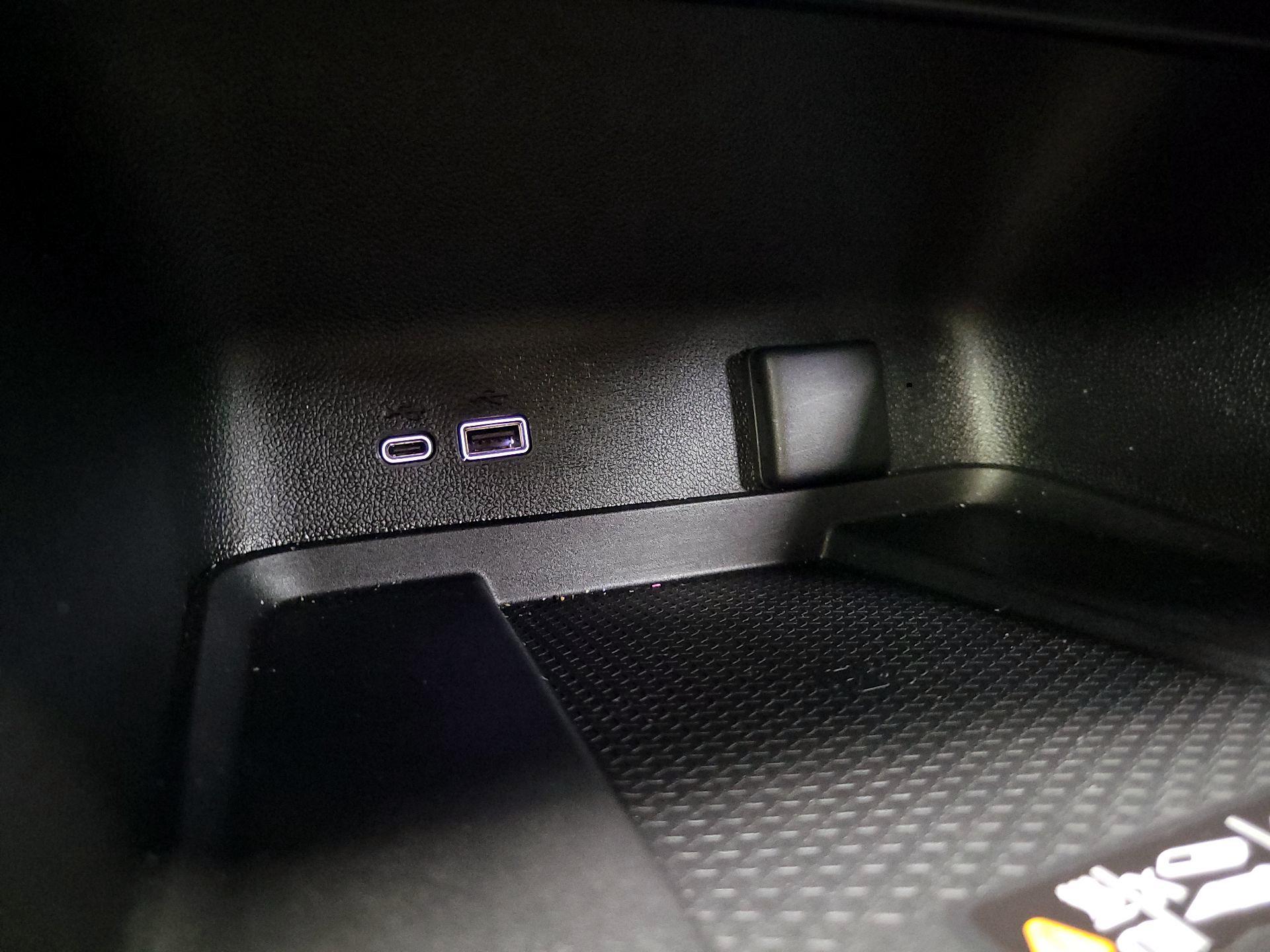 Thumbnail: 2025 Chevrolet Traverse - 19