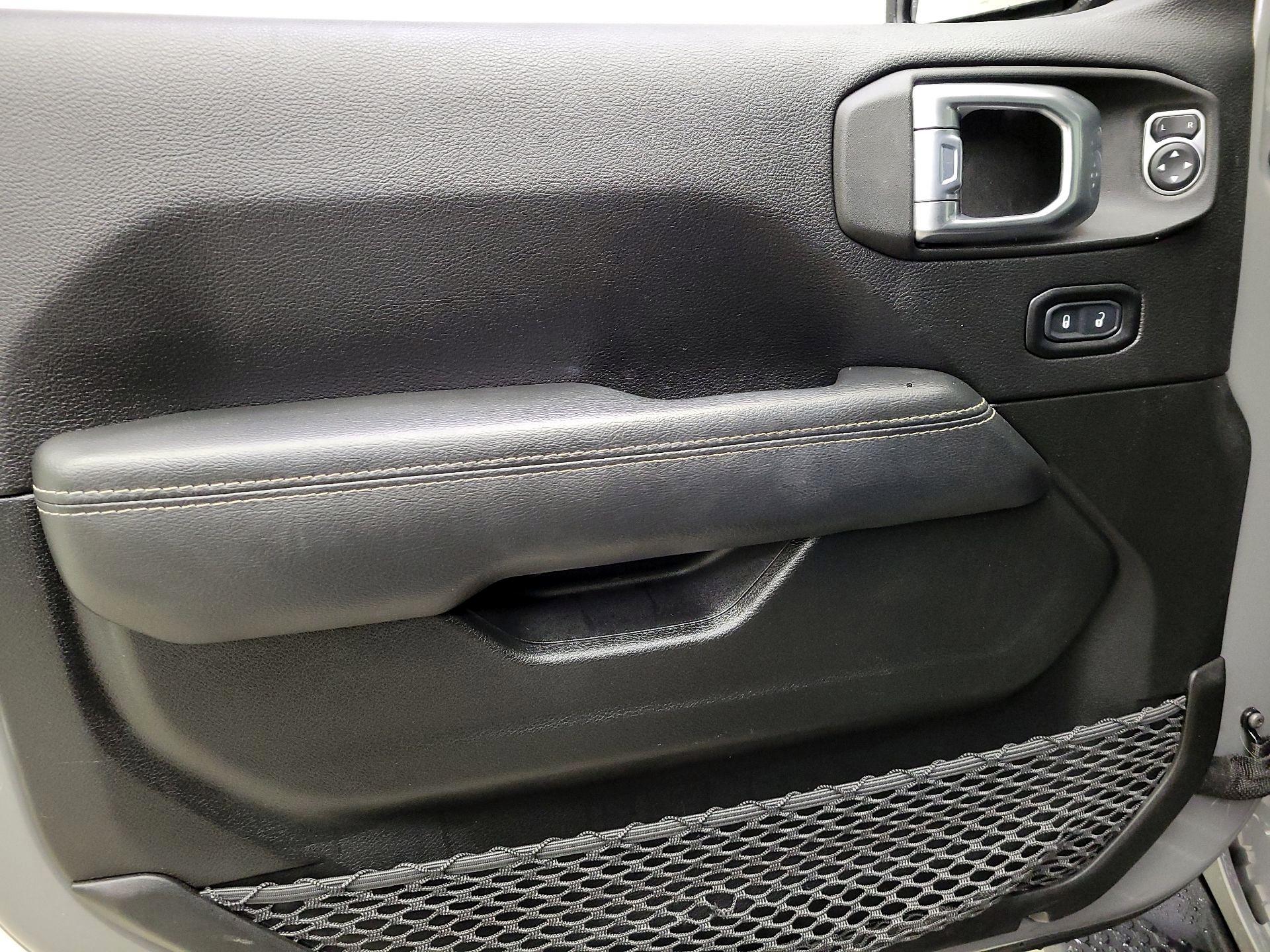 Thumbnail: 2022 Jeep Wrangler - 12