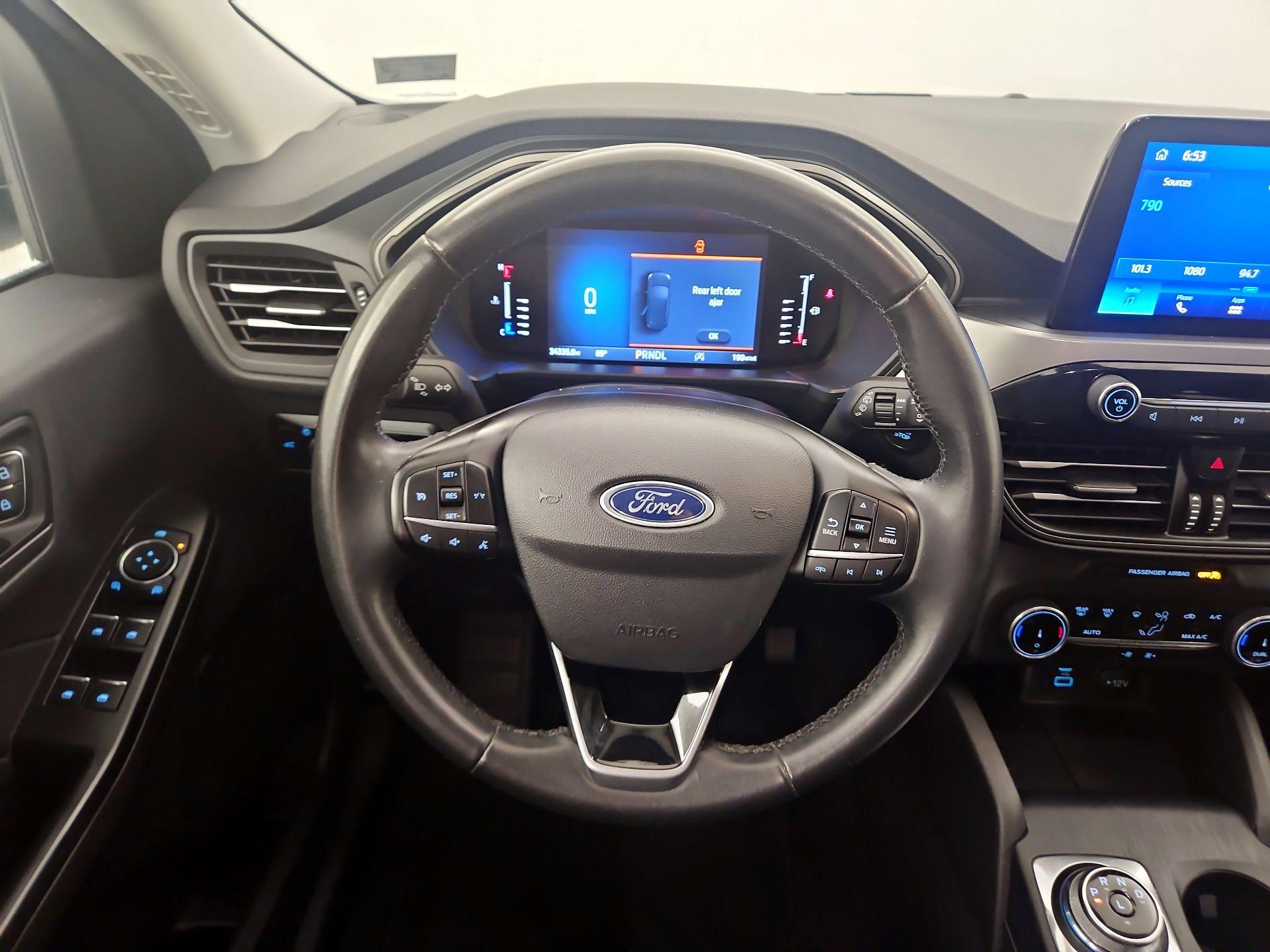 Thumbnail: 2023 Ford Escape - 10