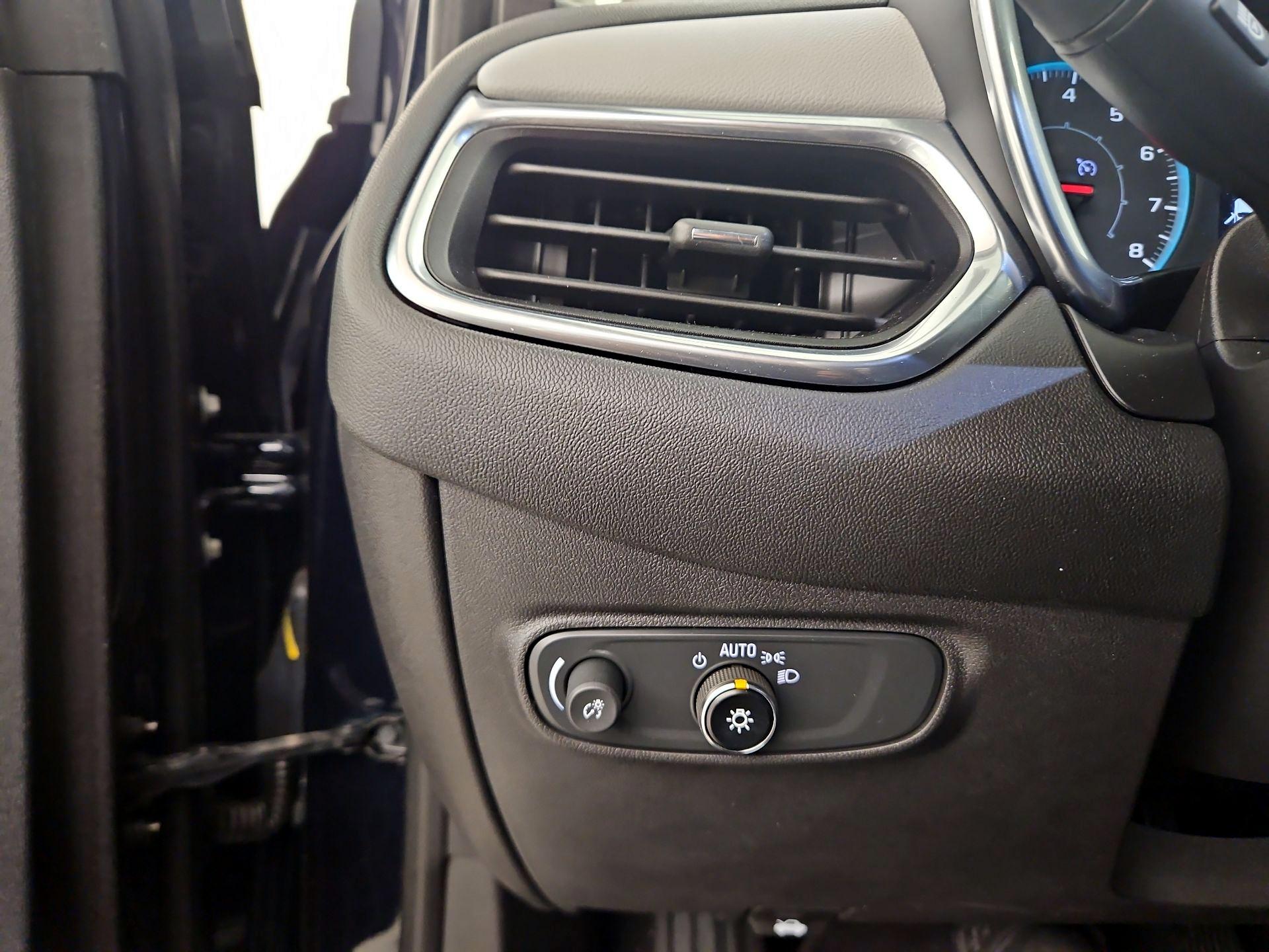 Thumbnail: 2021 Chevrolet Equinox - 13