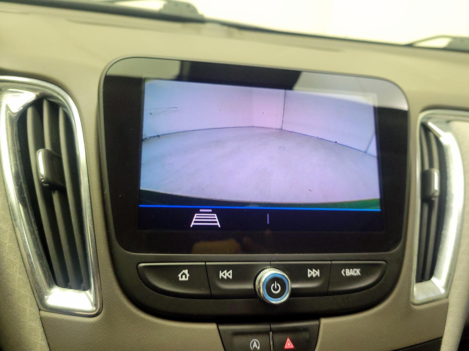 Thumbnail: 2020 Chevrolet Malibu - 14