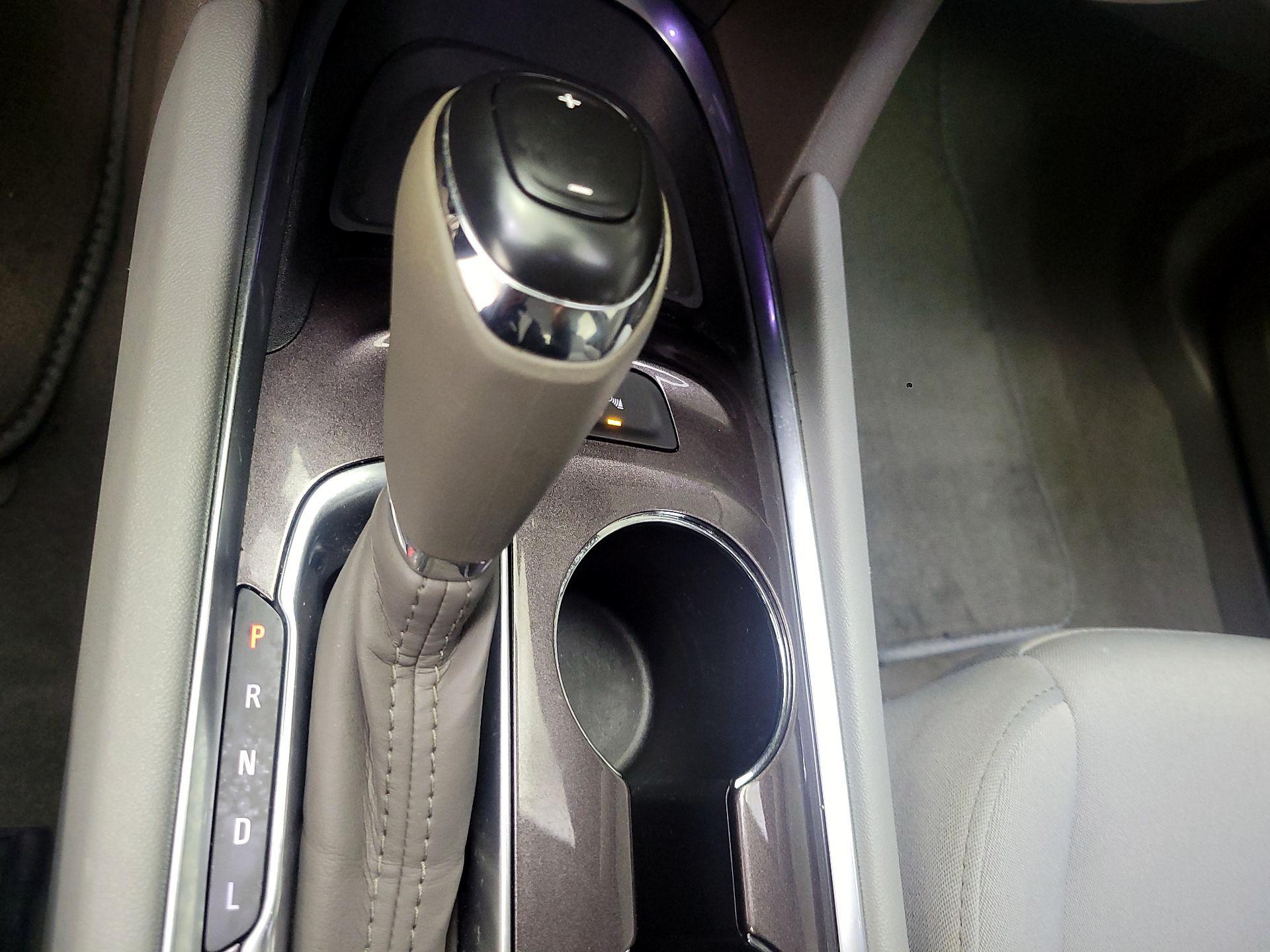 Thumbnail: 2020 Chevrolet Malibu - 17