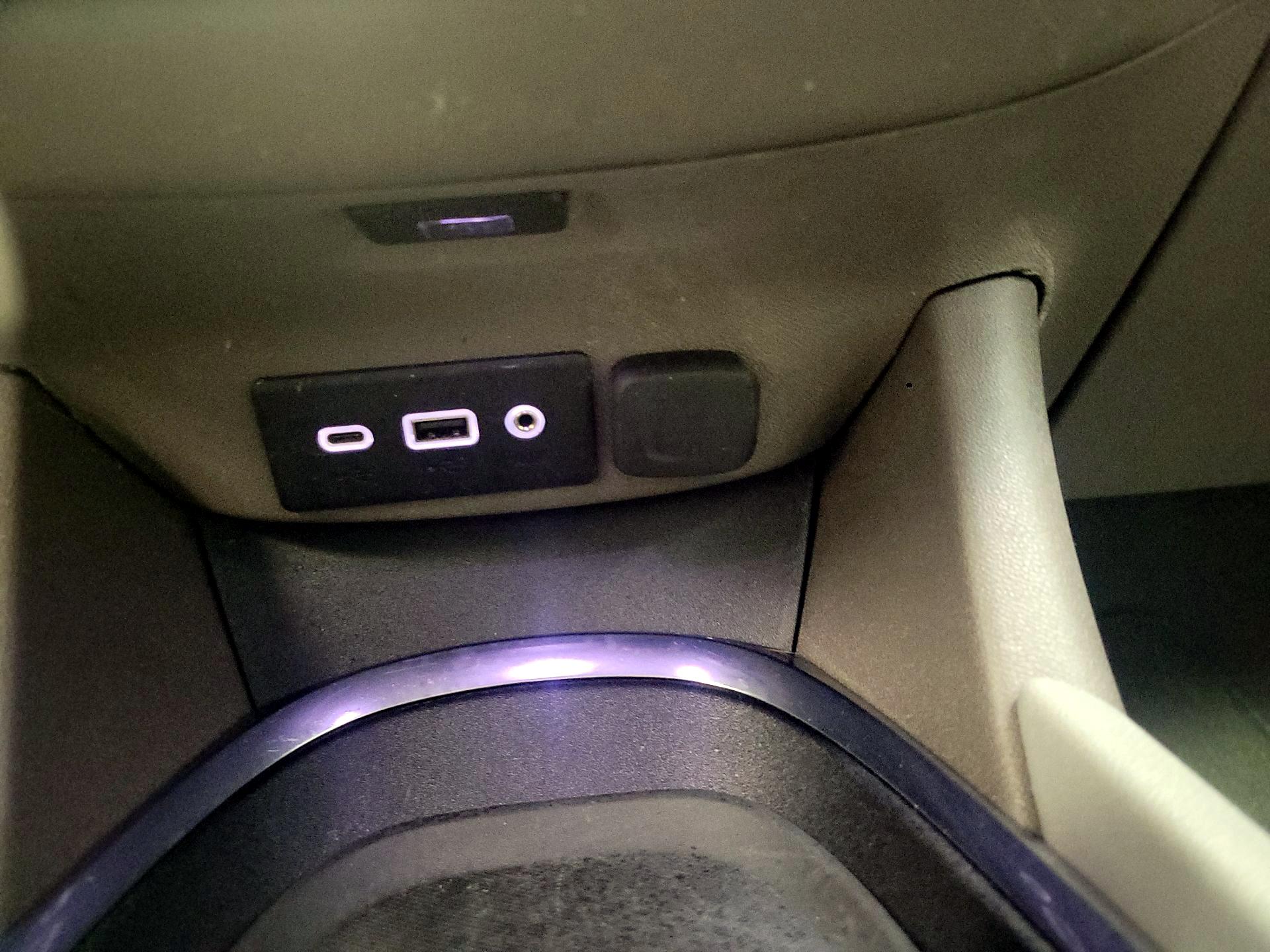 Thumbnail: 2020 Chevrolet Malibu - 18