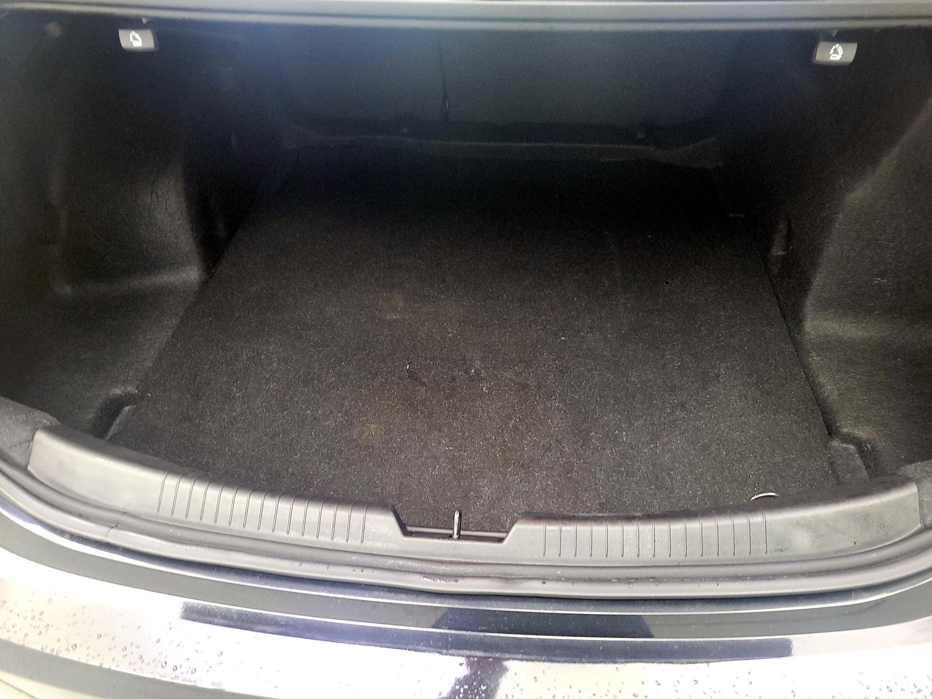 Thumbnail: 2020 Chevrolet Malibu - 20