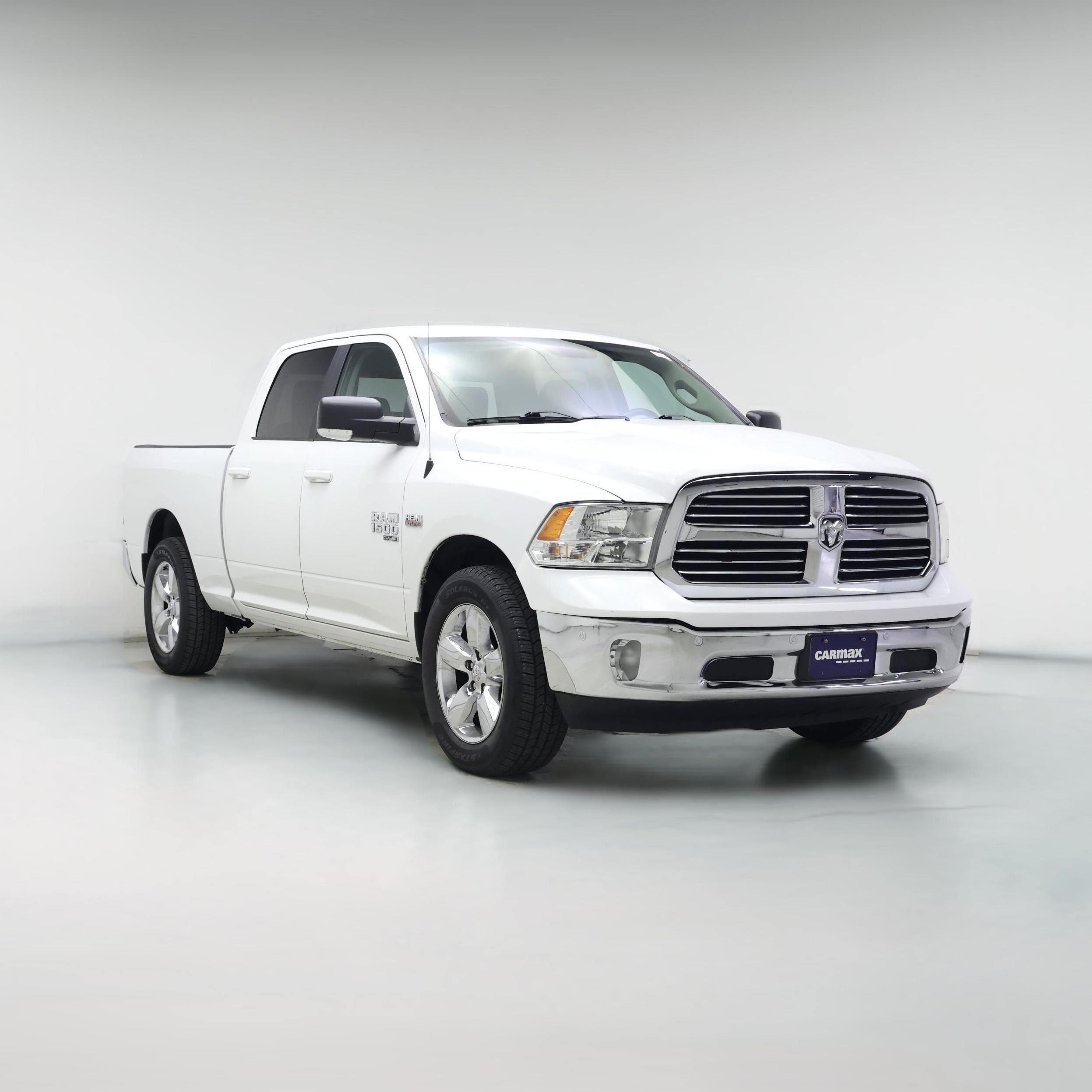 Thumbnail: 2019 RAM 1500 Classic - 1