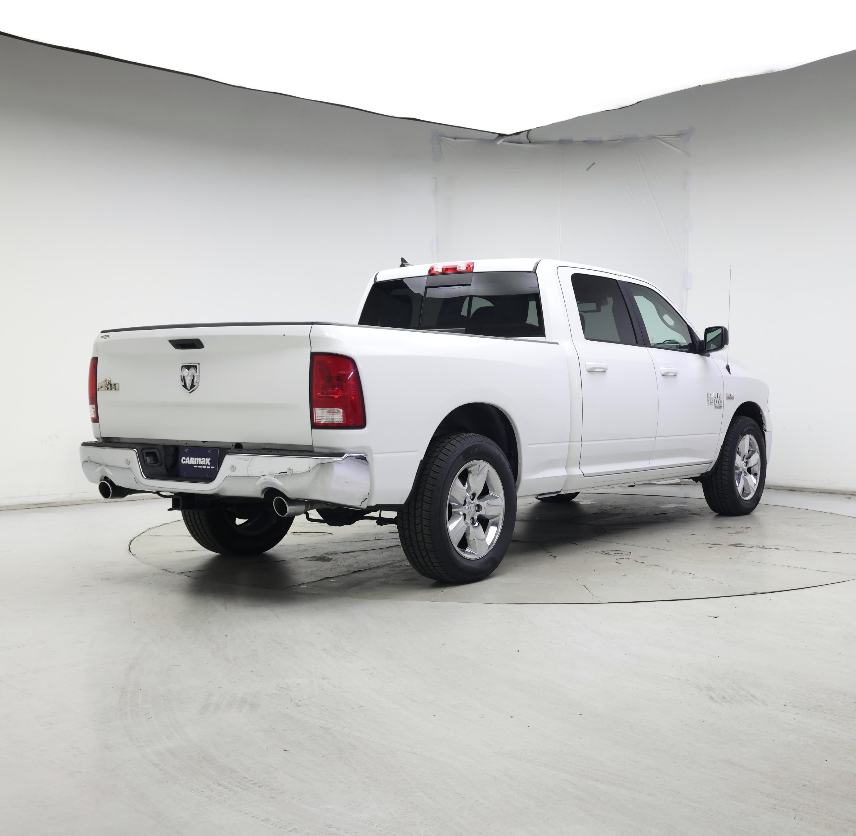 Thumbnail: 2019 RAM 1500 Classic - 8