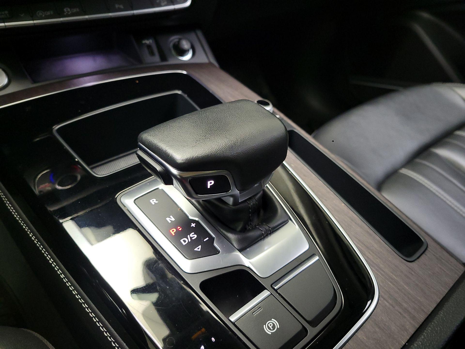 Thumbnail: 2022 Audi Q5 - 18