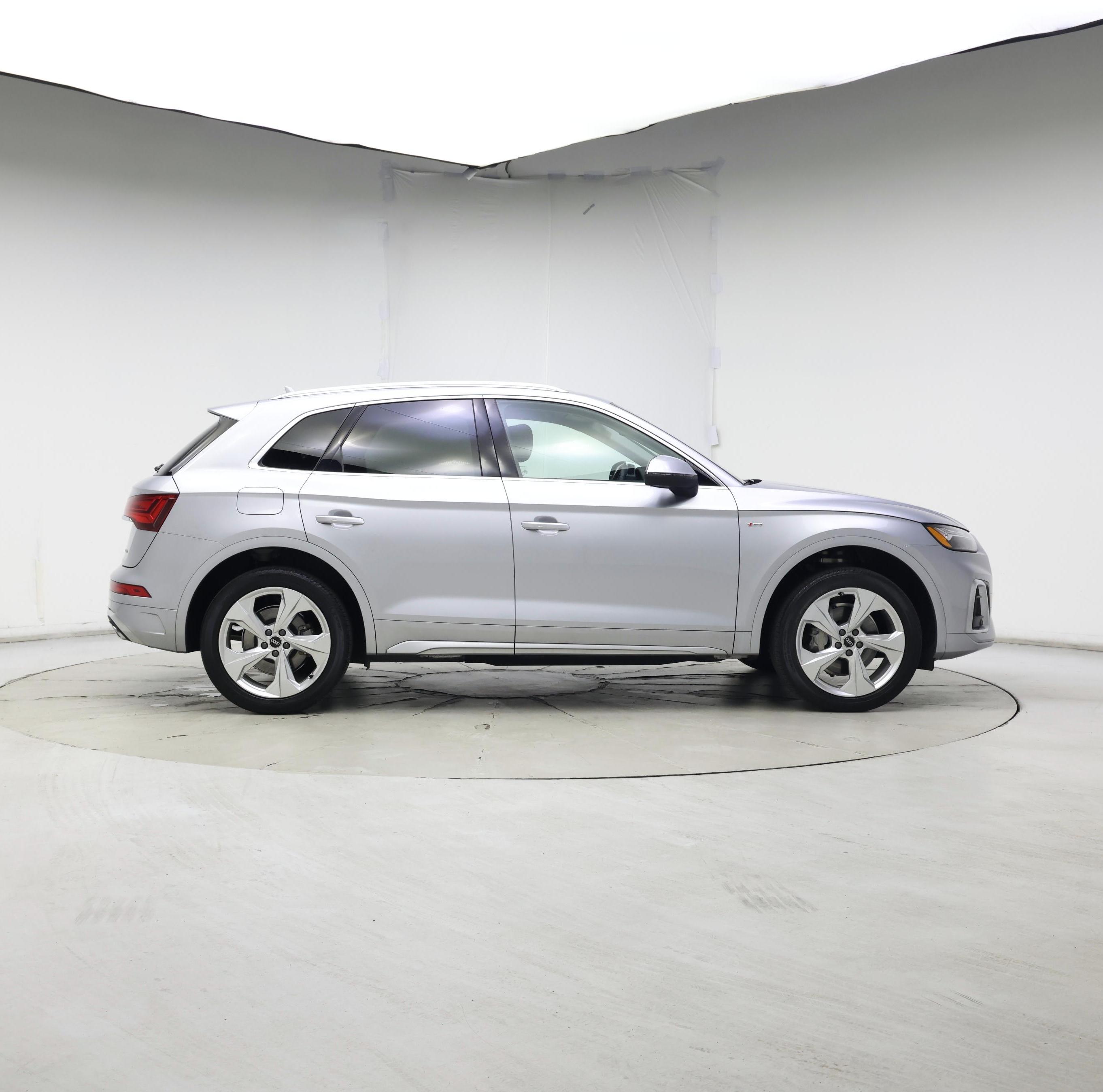 Thumbnail: 2022 Audi Q5 - 7