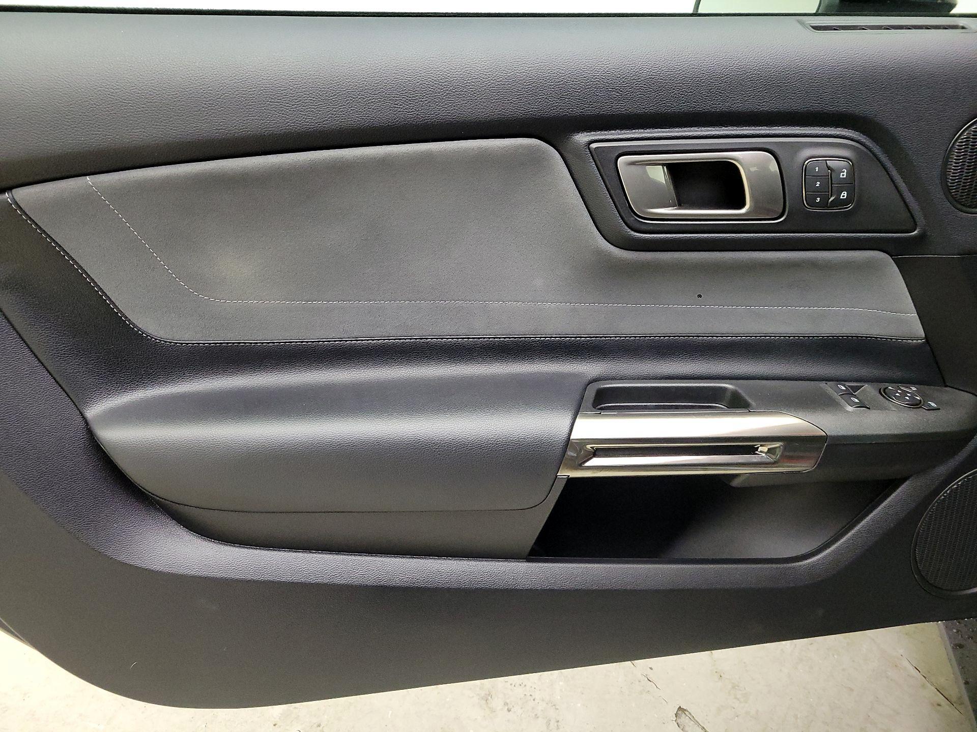 Thumbnail: 2019 Ford Mustang - 12