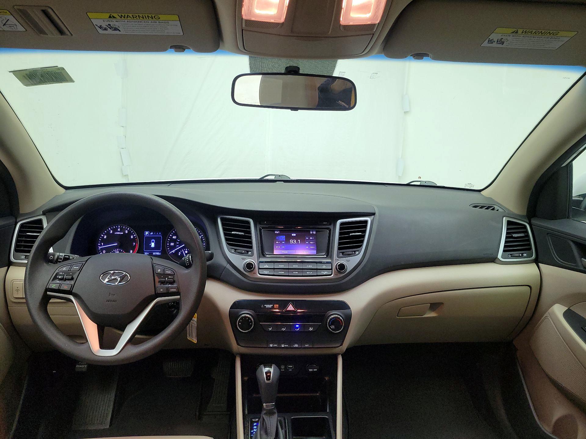 Thumbnail: 2017 Hyundai Tucson - 9