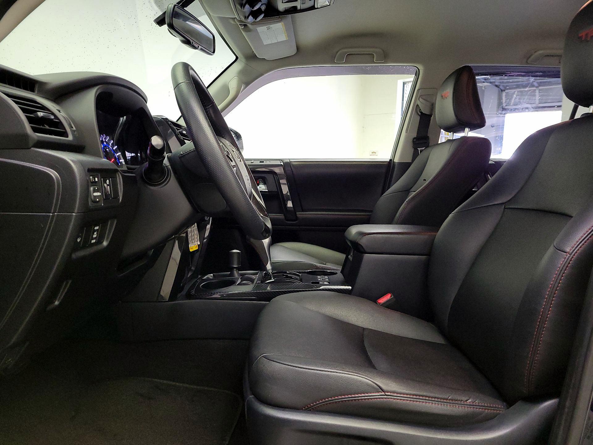 Thumbnail: 2019 Toyota 4Runner - 11