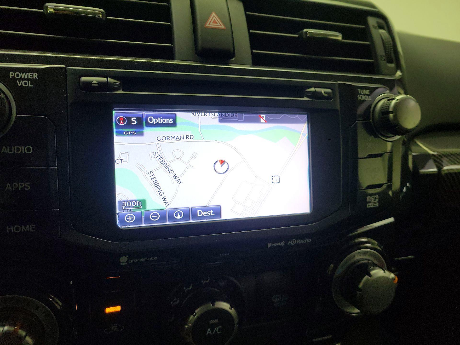 Thumbnail: 2019 Toyota 4Runner - 14