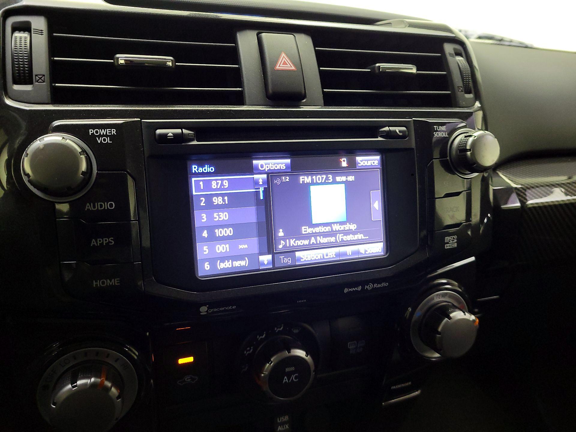 Thumbnail: 2019 Toyota 4Runner - 16