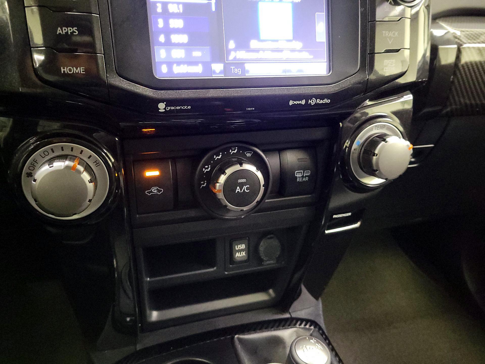 Thumbnail: 2019 Toyota 4Runner - 17