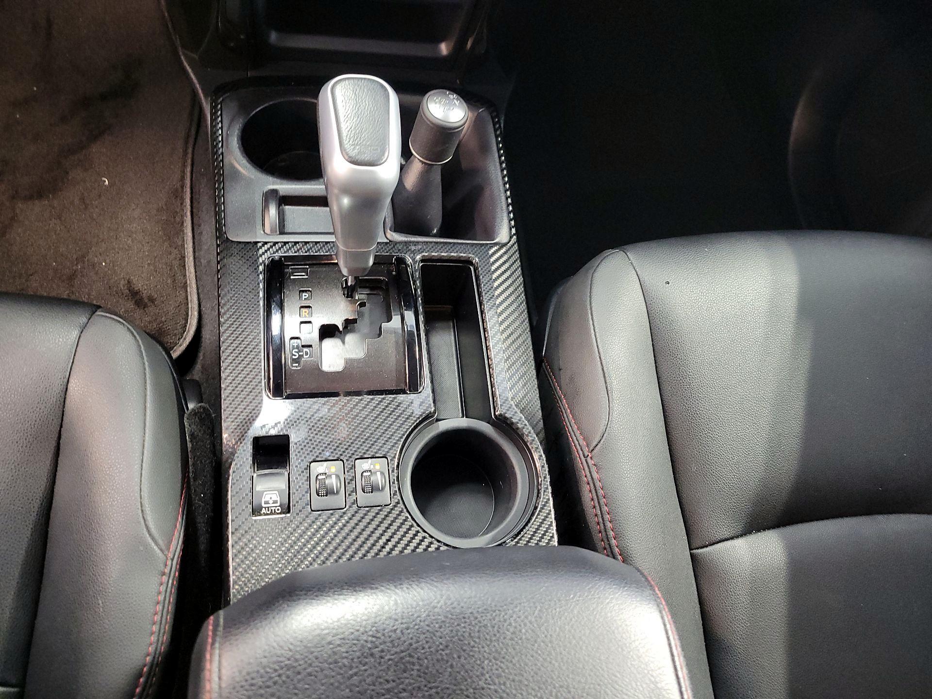 Thumbnail: 2019 Toyota 4Runner - 18