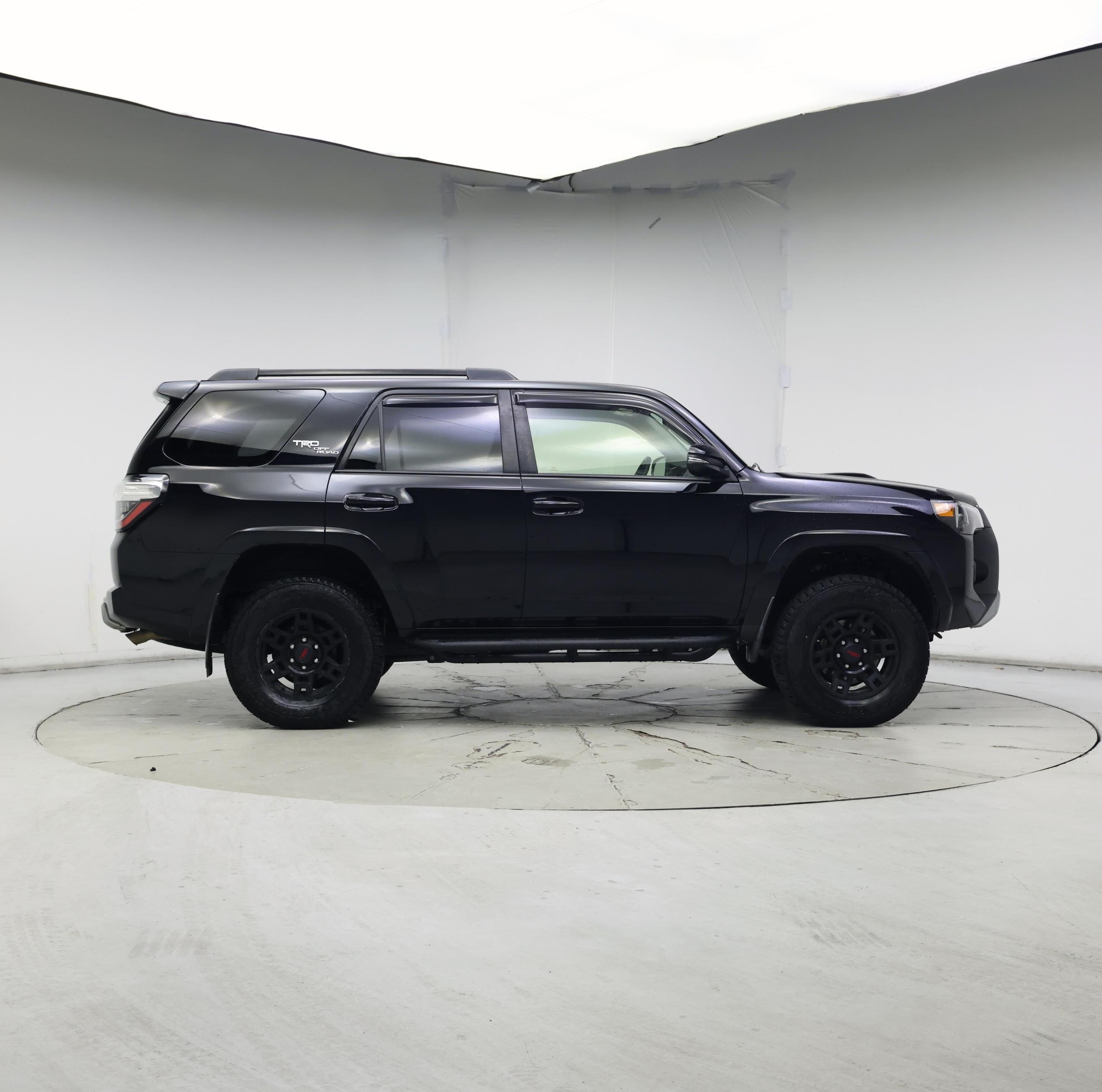 Thumbnail: 2019 Toyota 4Runner - 7