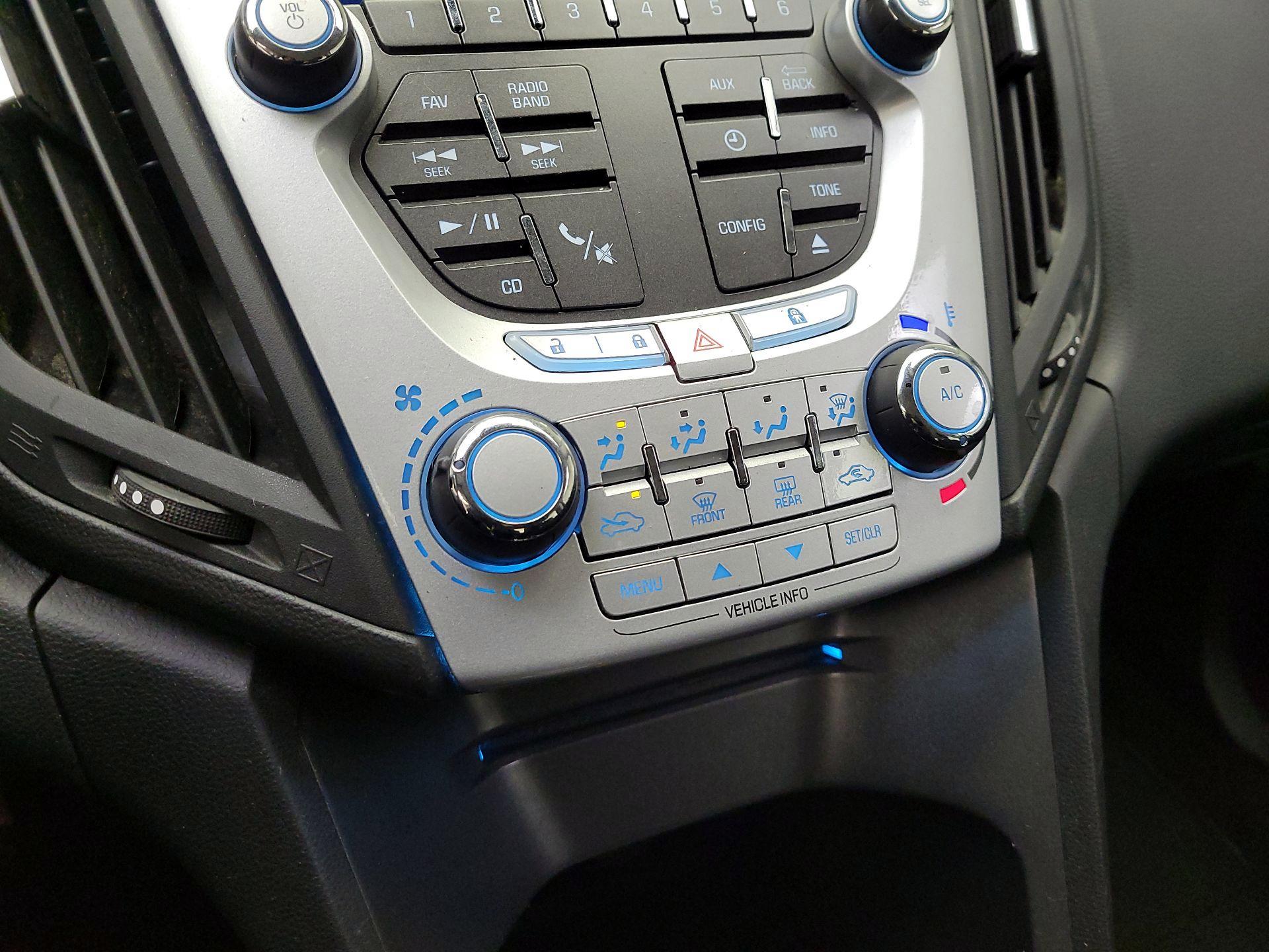 Thumbnail: 2014 Chevrolet Equinox - 14