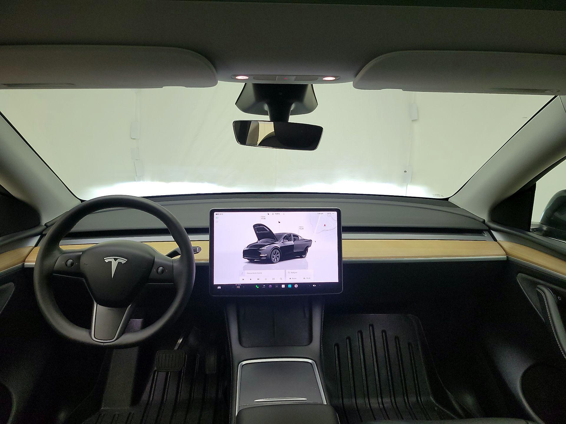 Thumbnail: 2025 Tesla Model Y - 9