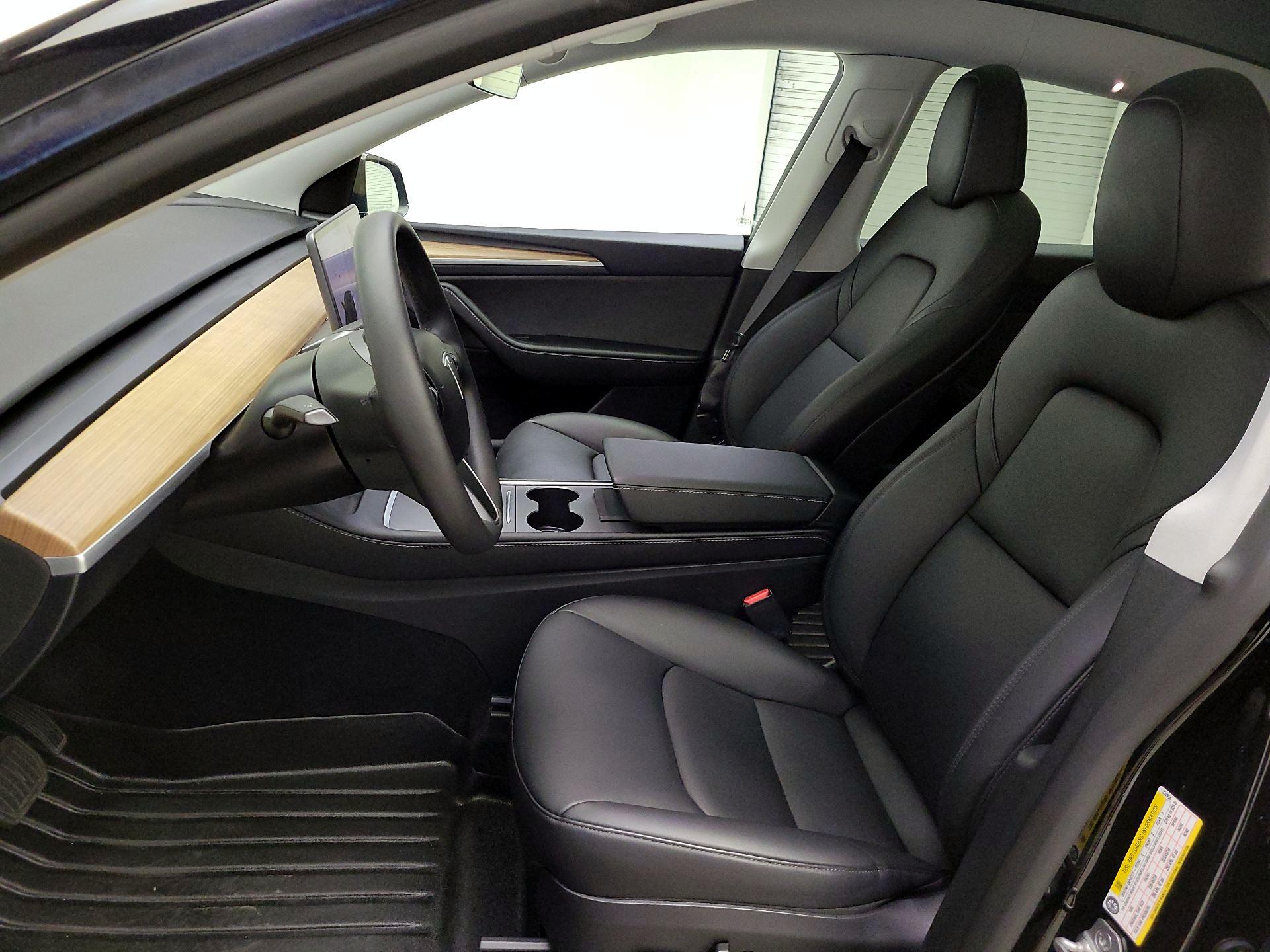 Thumbnail: 2025 Tesla Model Y - 11