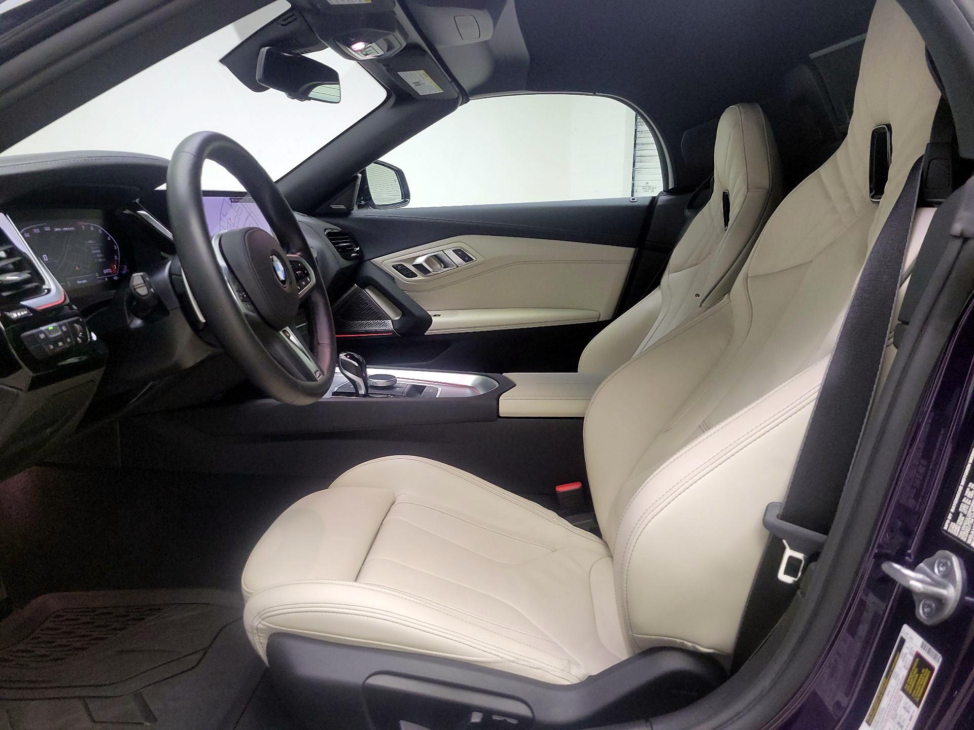 Thumbnail: 2024 BMW Z4 - 11