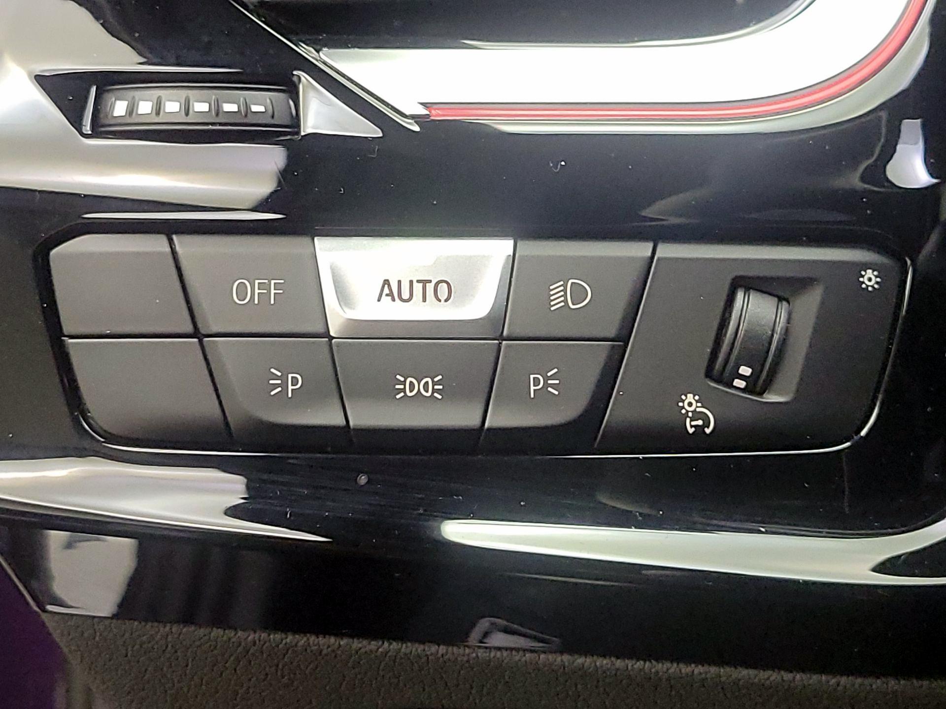 Thumbnail: 2024 BMW Z4 - 13