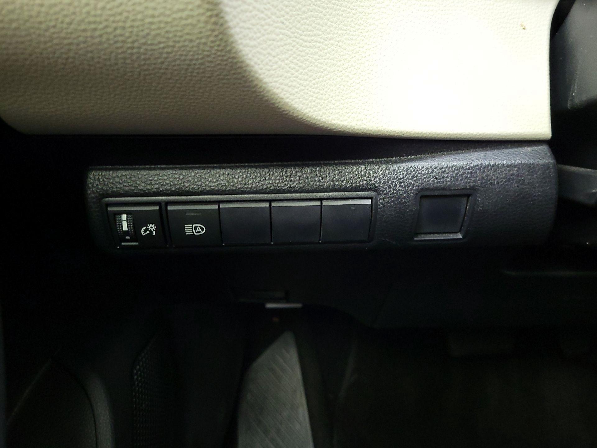 Thumbnail: 2021 Toyota Corolla - 13