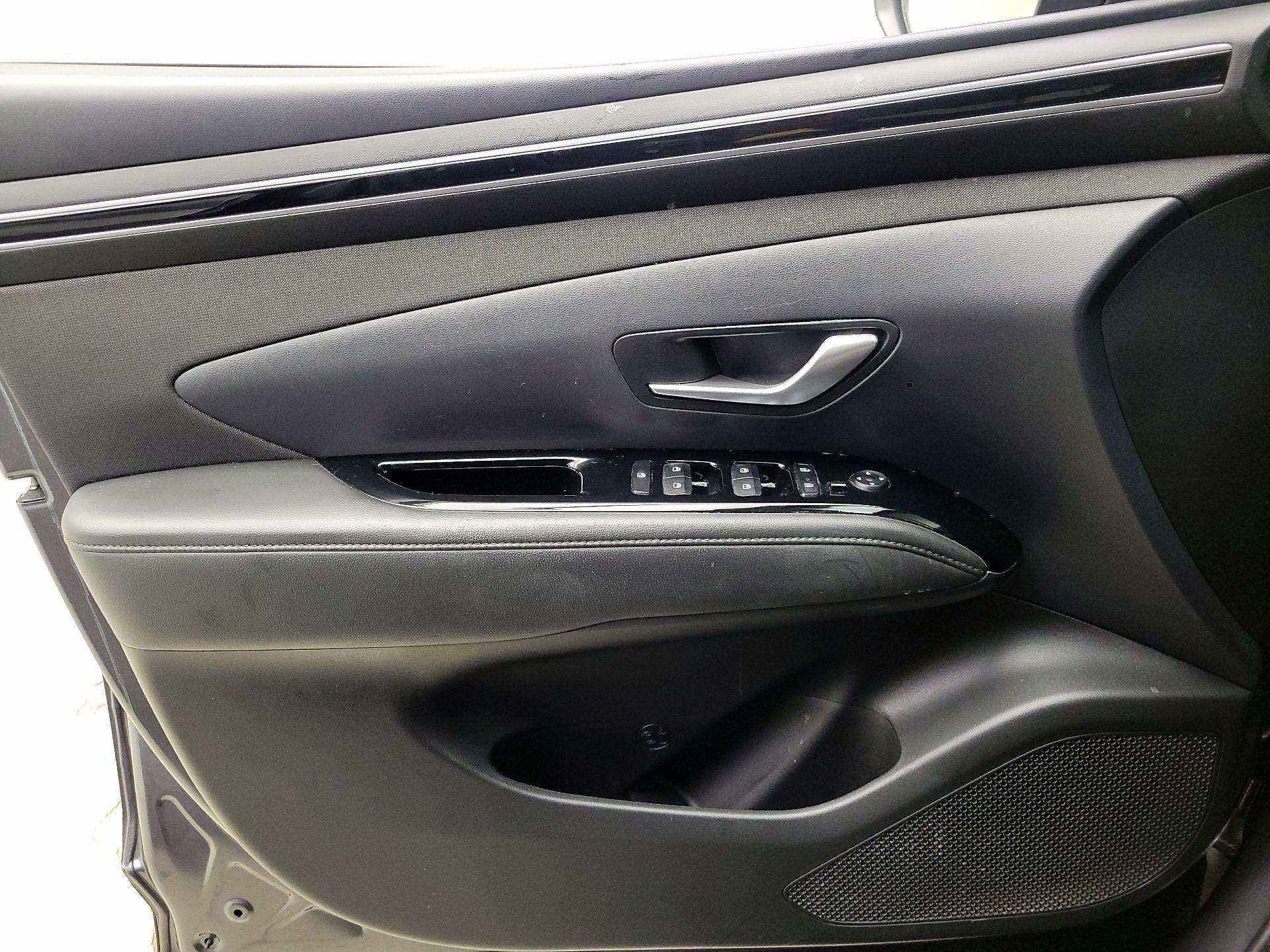 Thumbnail: 2023 Hyundai Tucson - 12