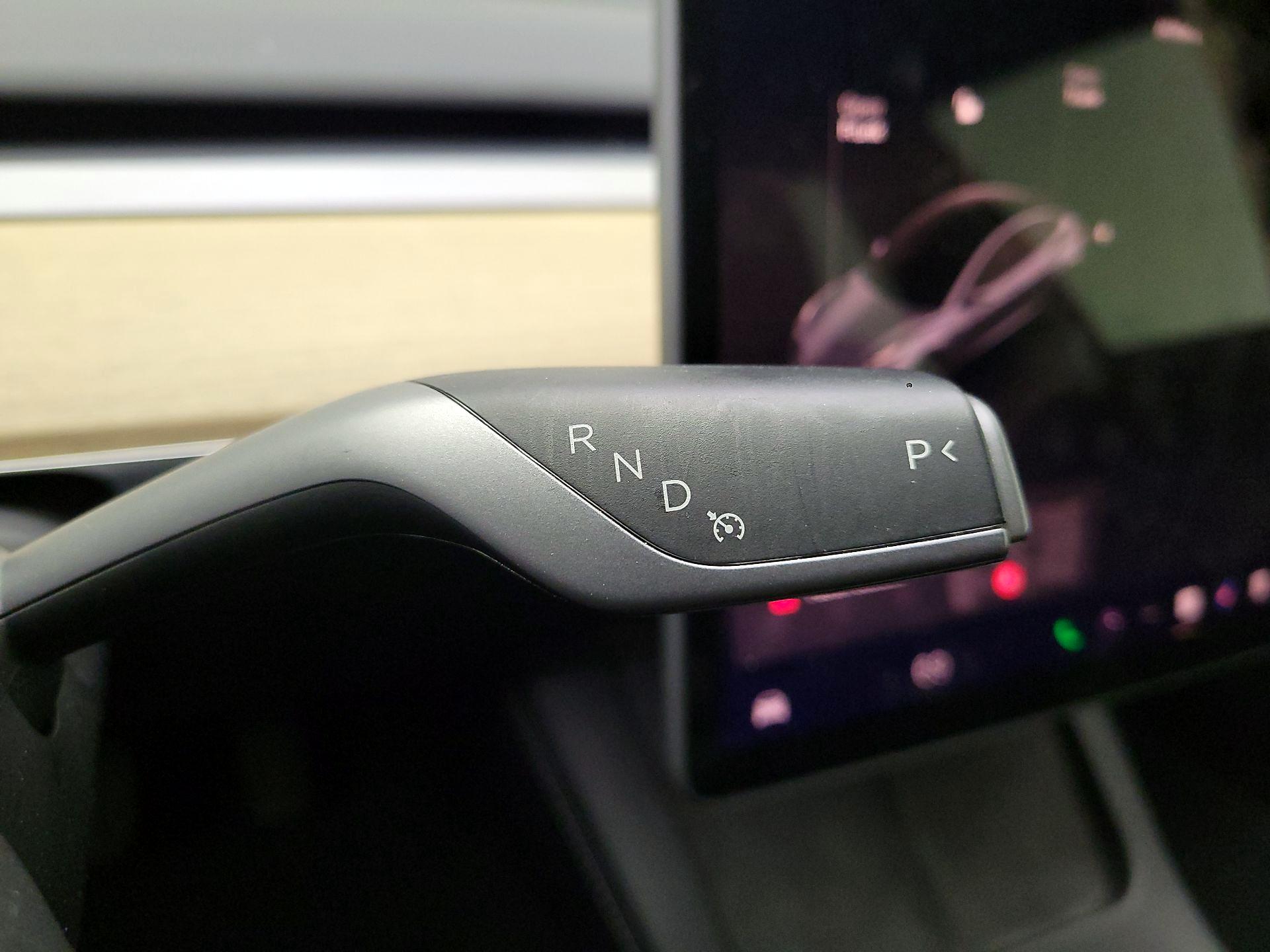 Thumbnail: 2022 Tesla Model 3 - 17