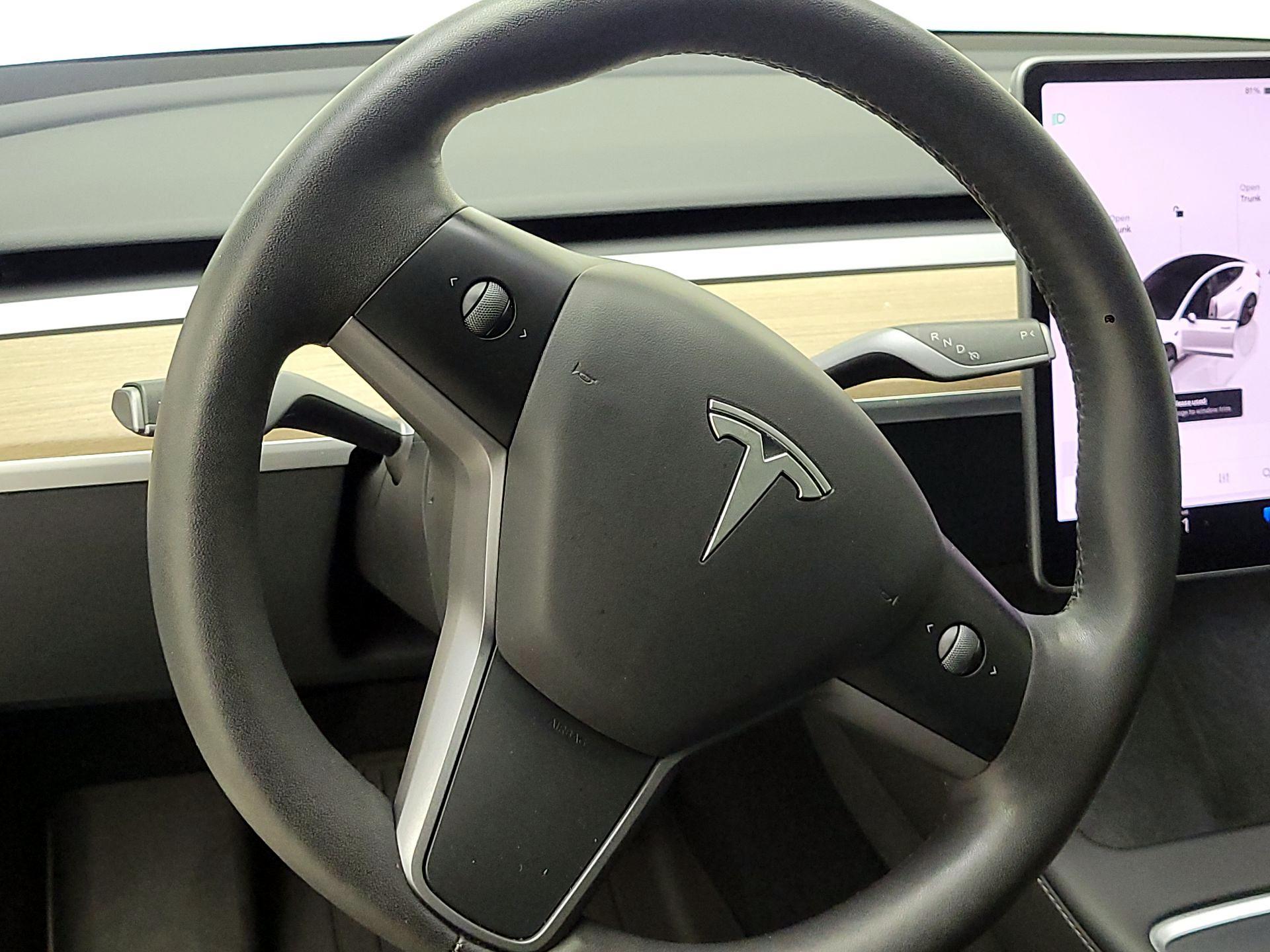 Thumbnail: 2023 Tesla Model 3 - 10