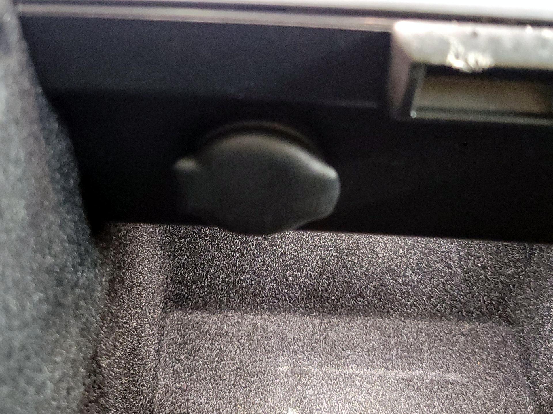 Thumbnail: 2023 Tesla Model 3 - 18