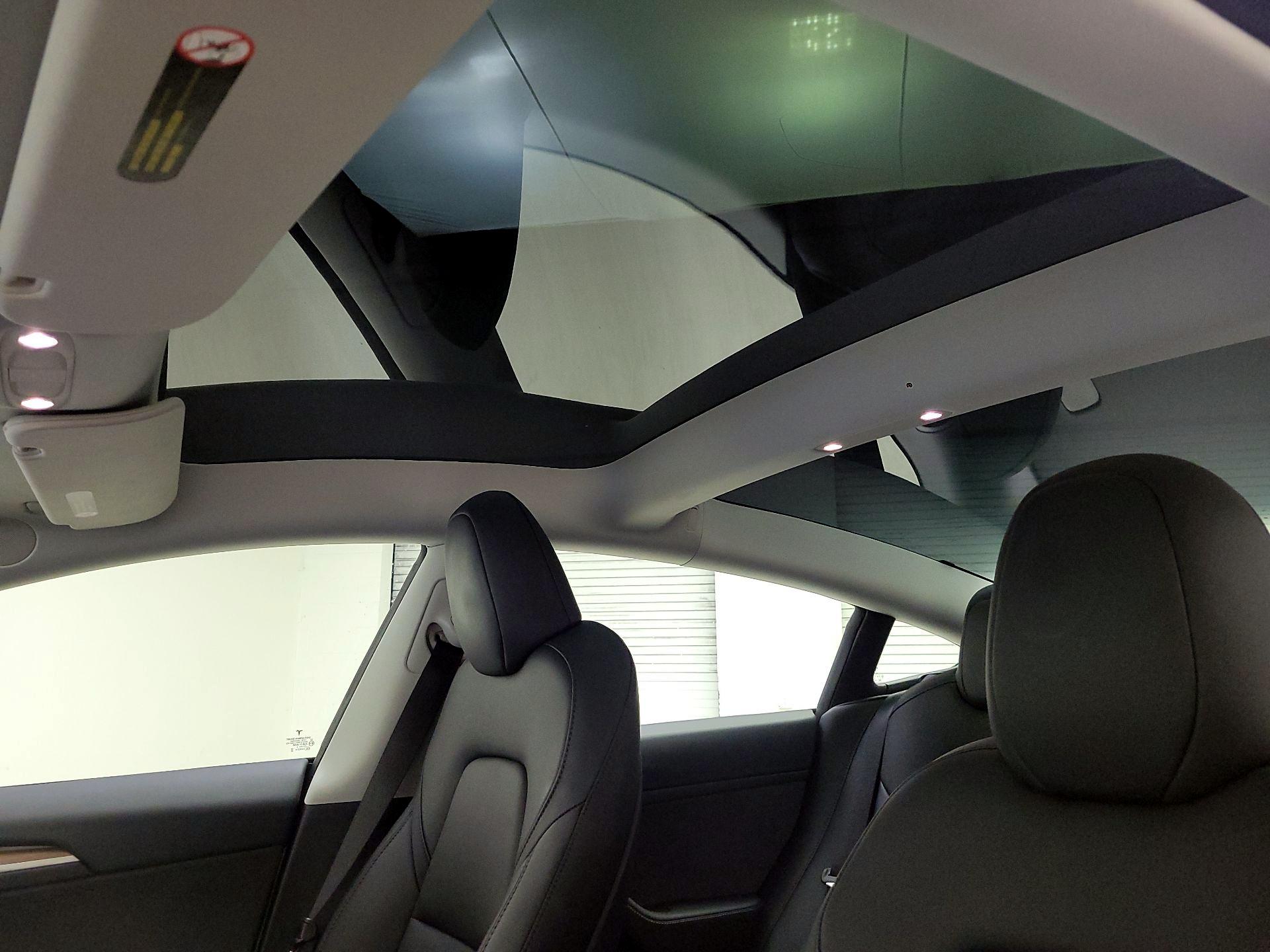 Thumbnail: 2023 Tesla Model 3 - 19