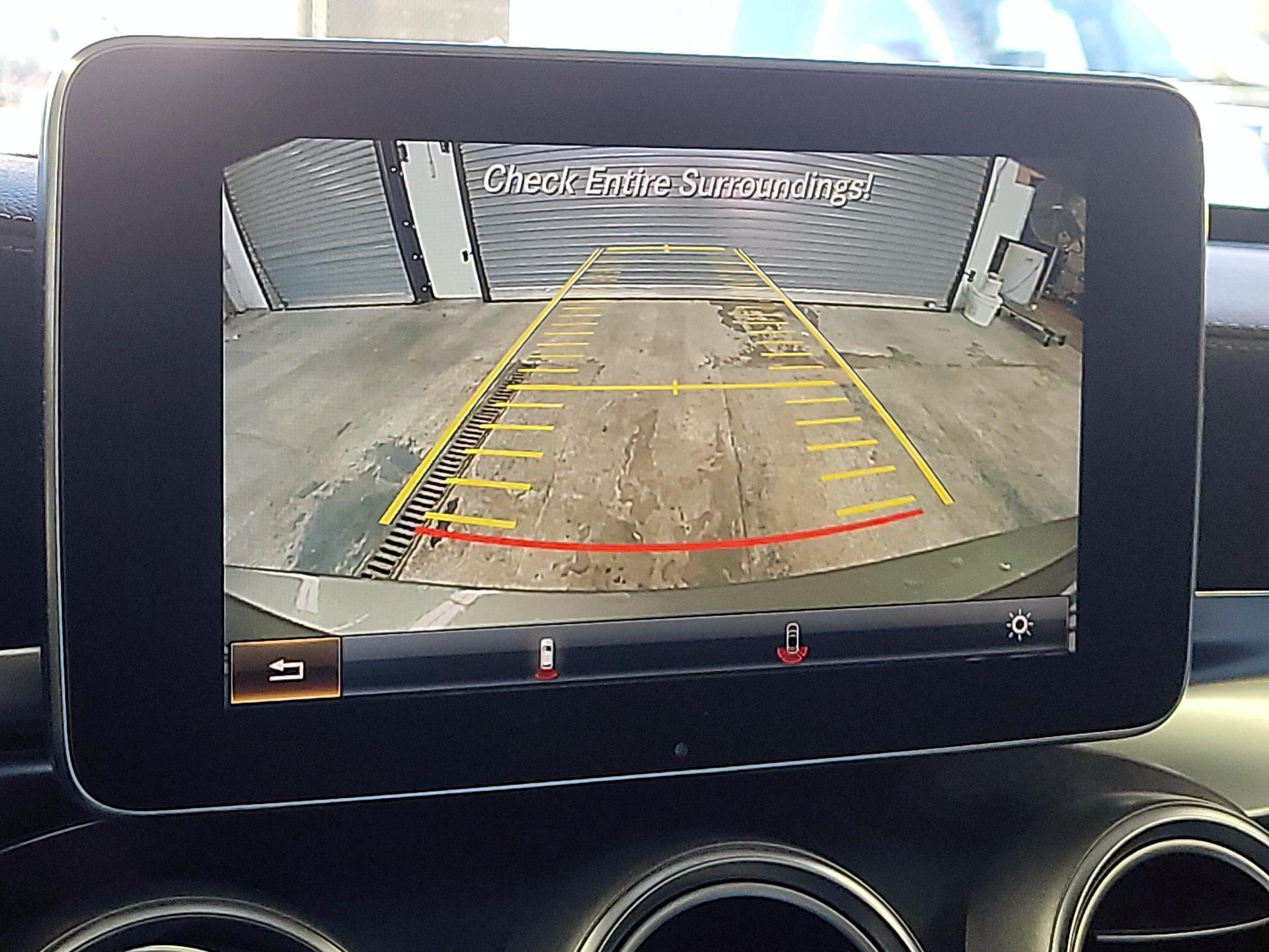 Thumbnail: 2015 Mercedes-Benz C-Class - 13