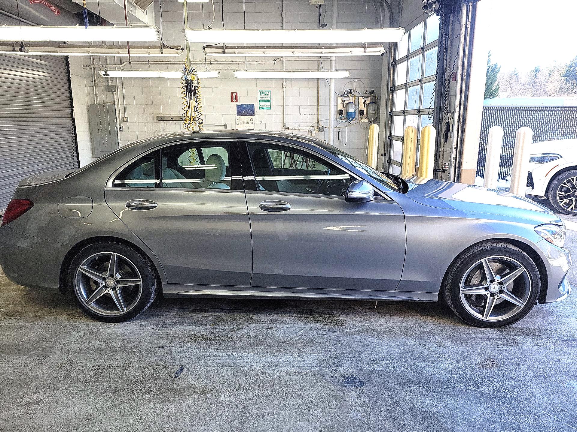 Thumbnail: 2015 Mercedes-Benz C-Class - 4