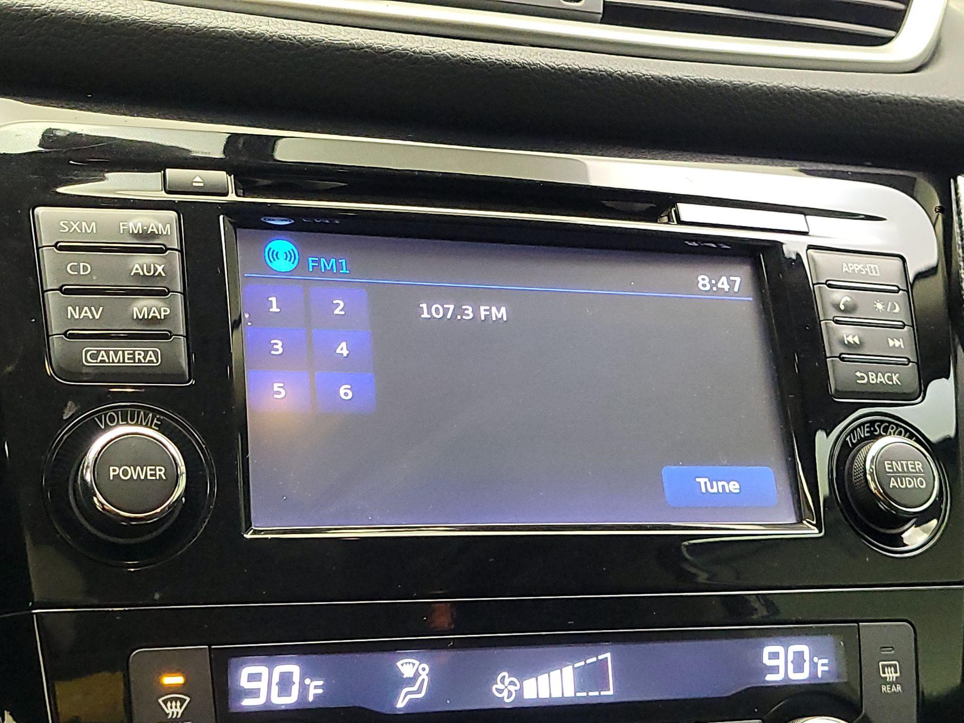 Thumbnail: 2016 Nissan Rogue - 16