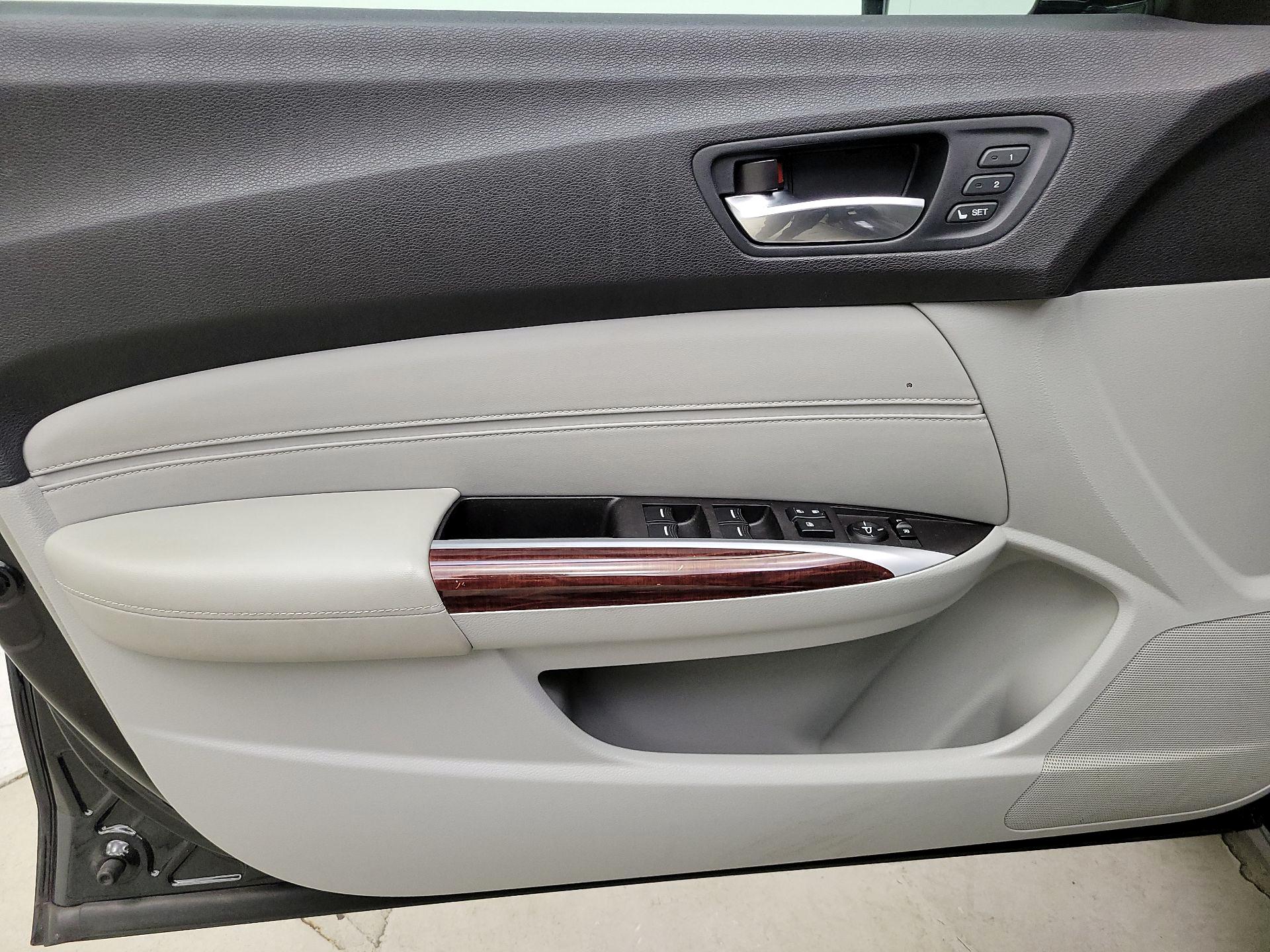 Thumbnail: 2016 Acura TLX - 12