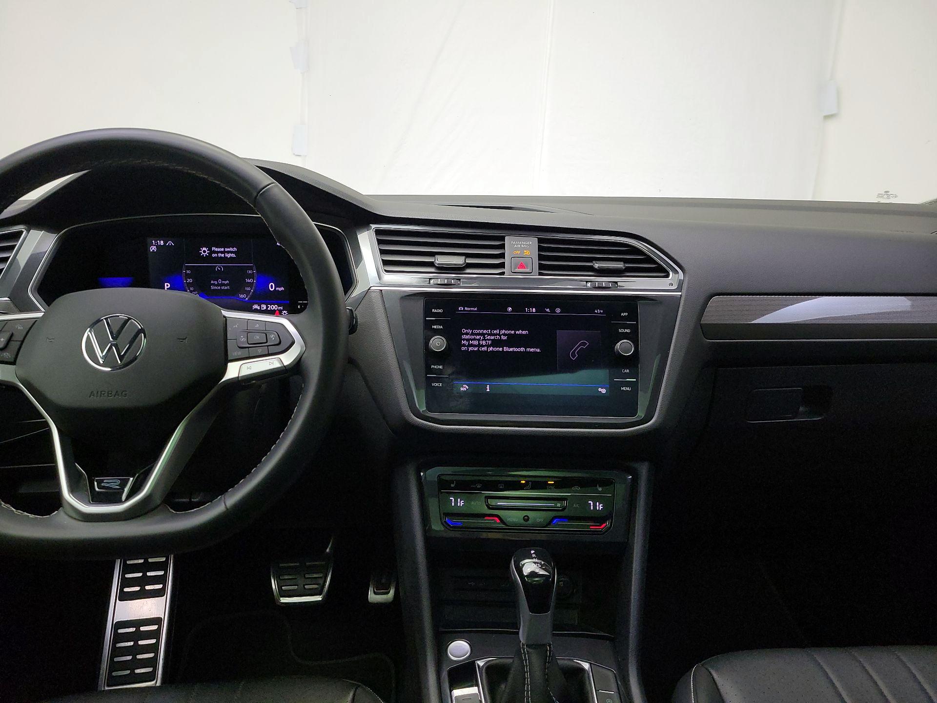 Thumbnail: 2023 Volkswagen Tiguan - 9