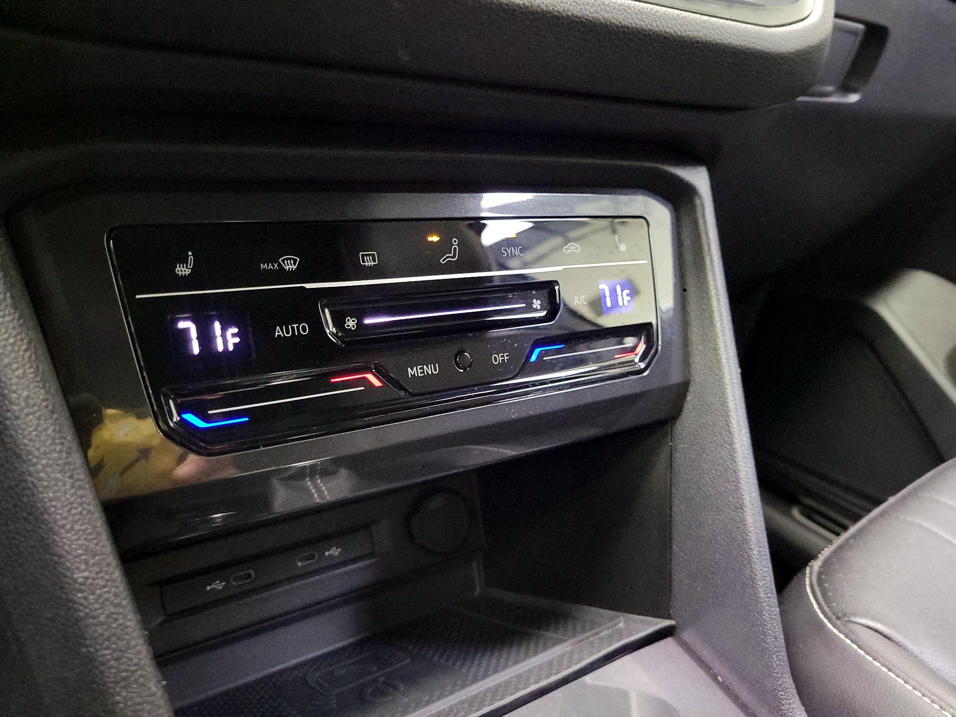 Thumbnail: 2023 Volkswagen Tiguan - 17