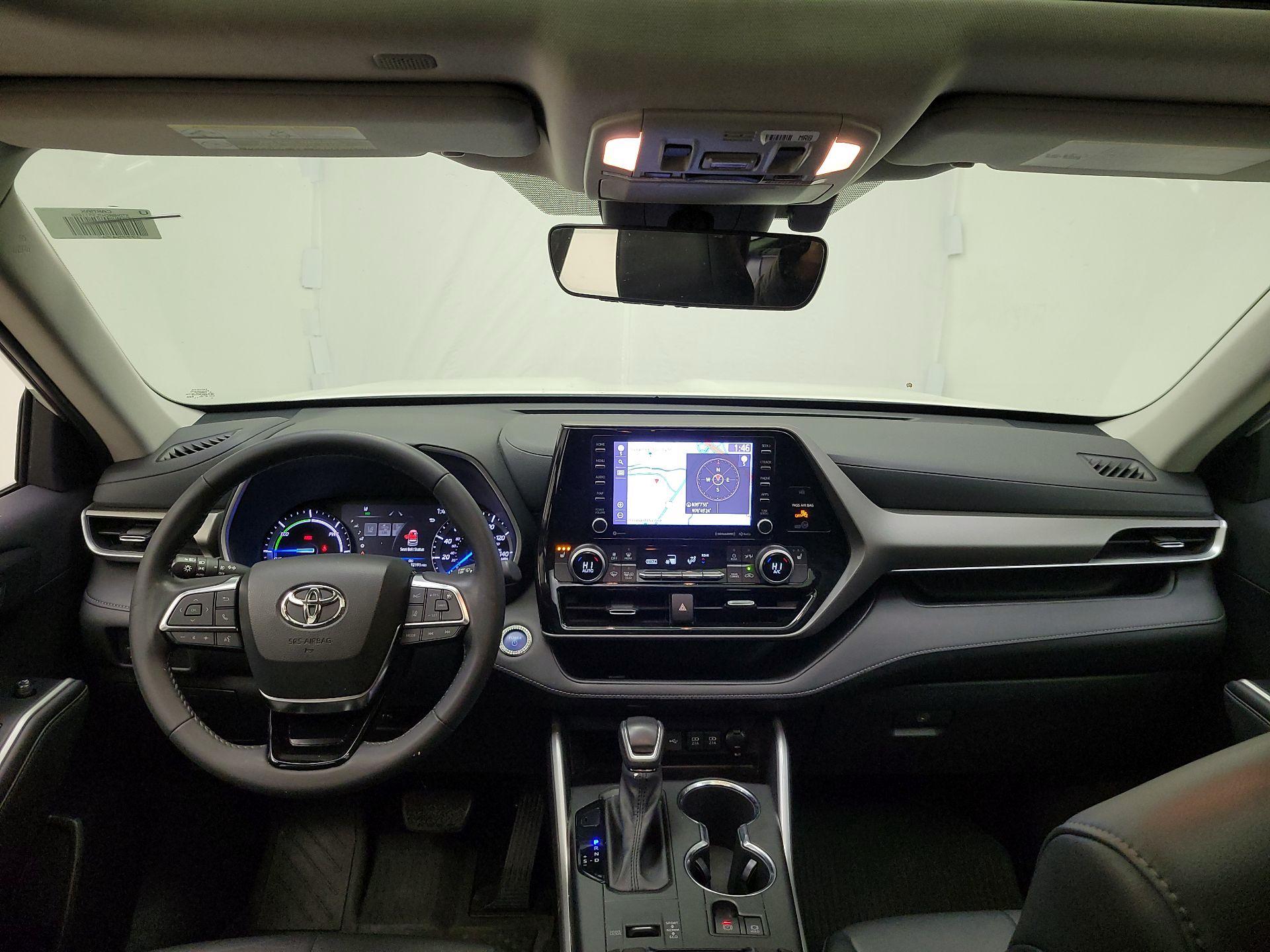 Thumbnail: 2020 Toyota Highlander - 9