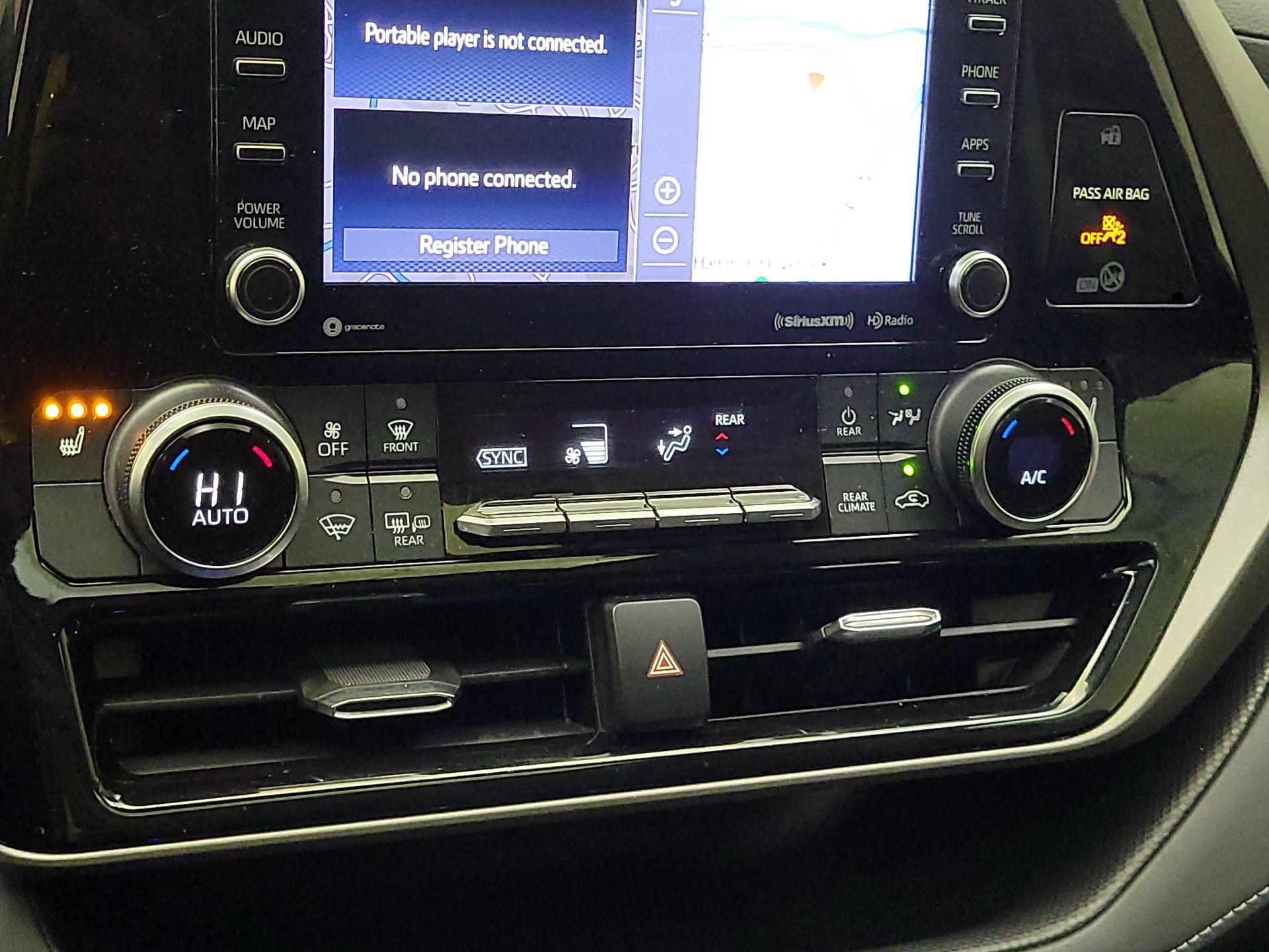 Thumbnail: 2020 Toyota Highlander - 17