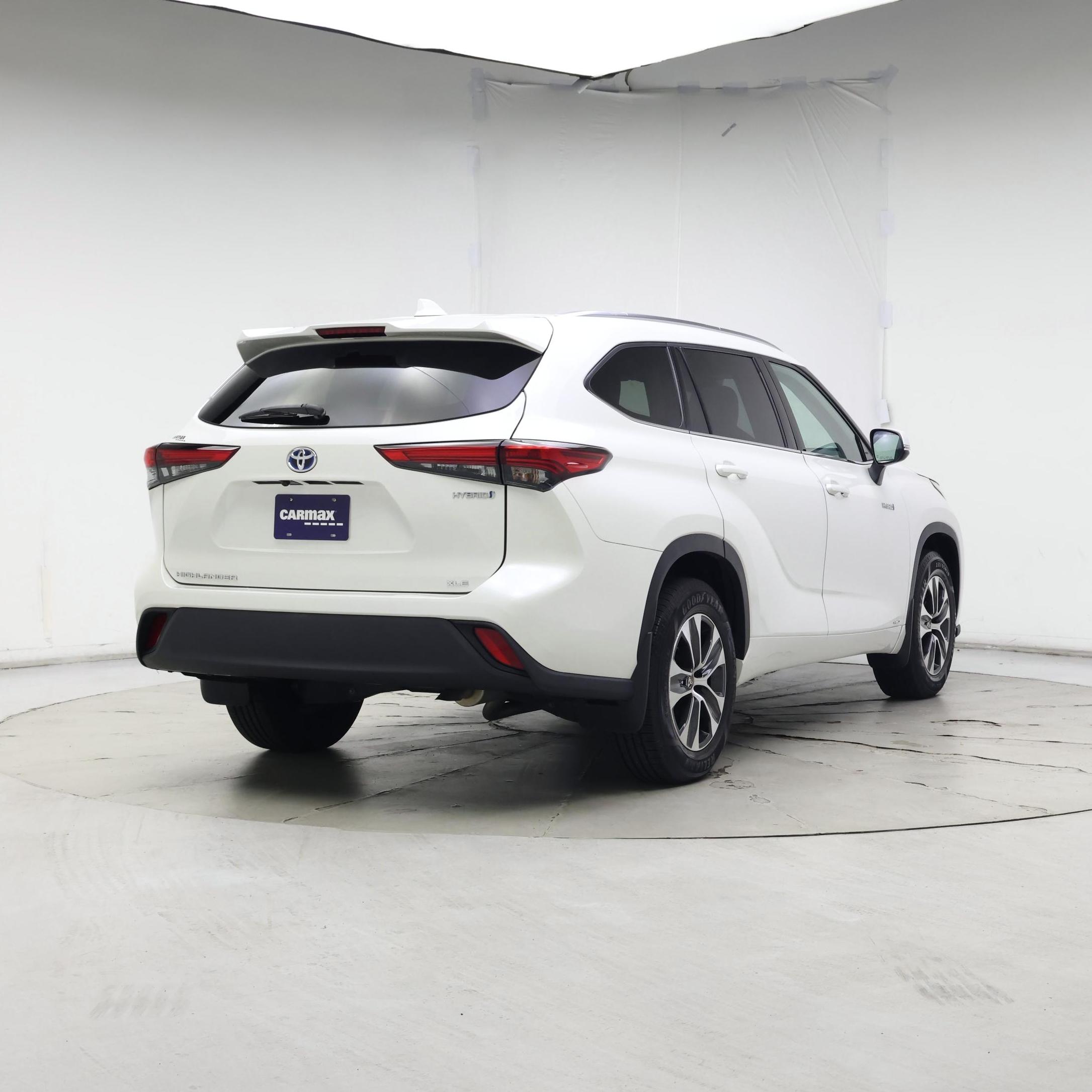 Thumbnail: 2020 Toyota Highlander - 8