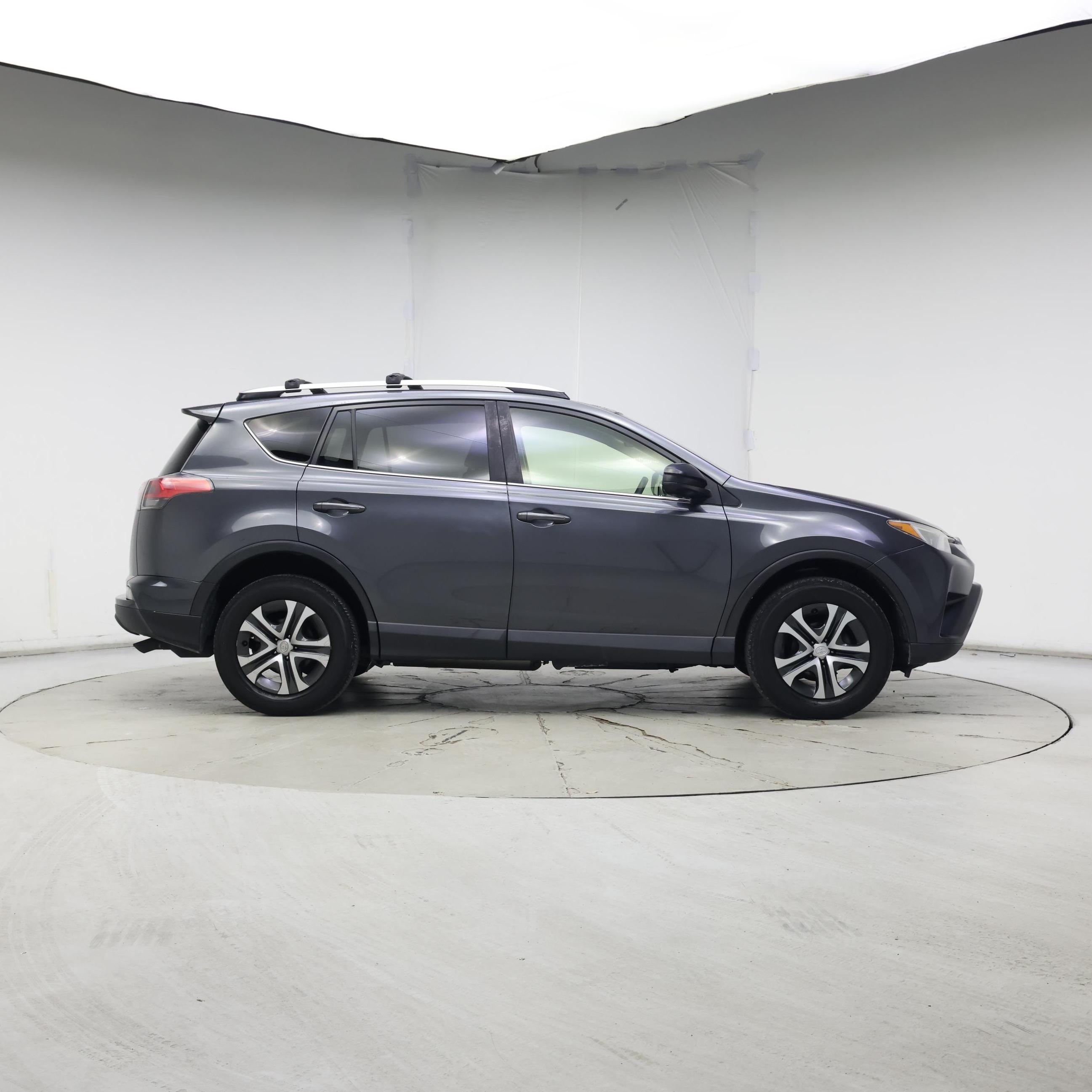 Thumbnail: 2016 Toyota RAV4 - 7