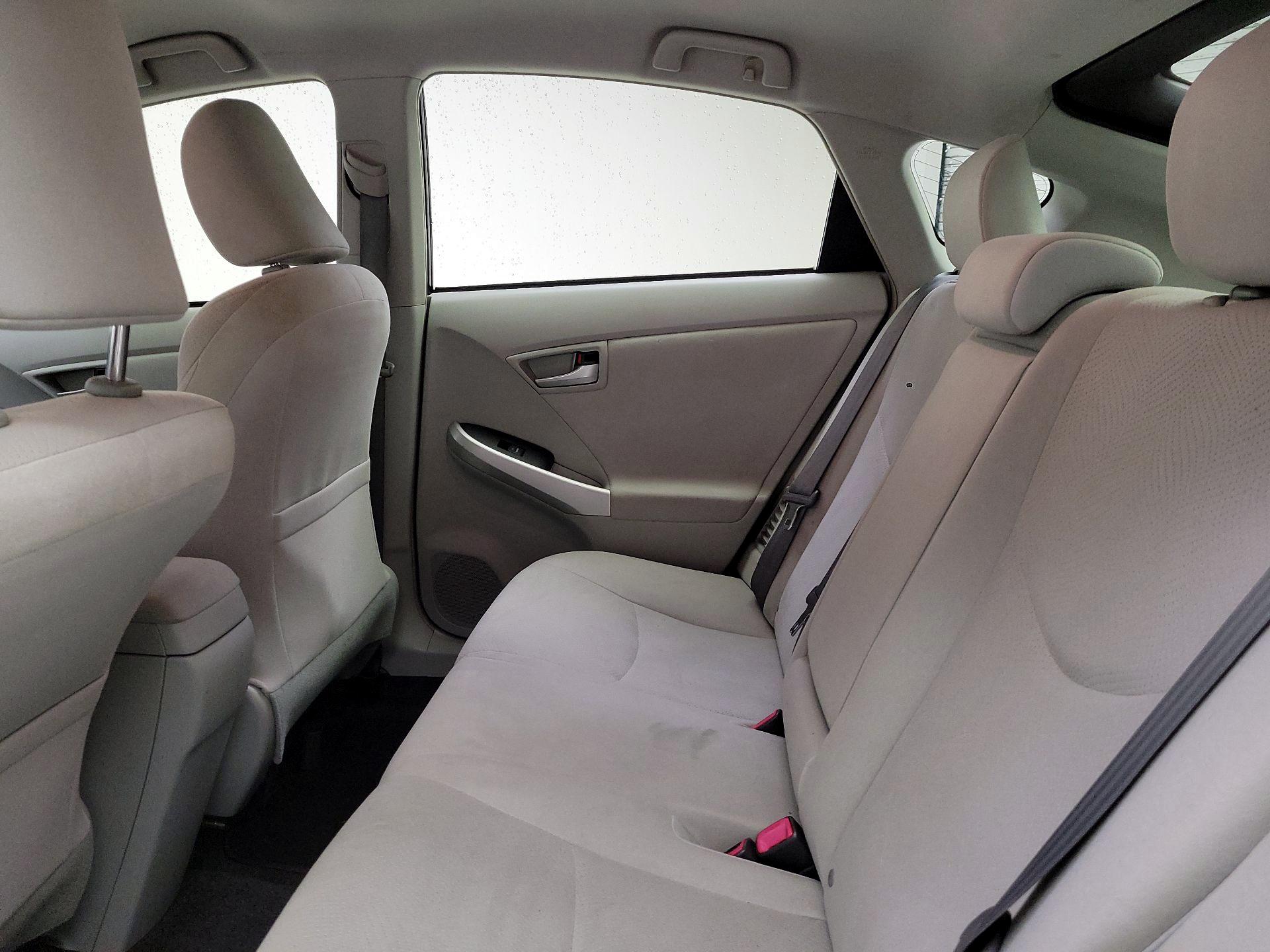 Thumbnail: 2014 Toyota Prius - 18