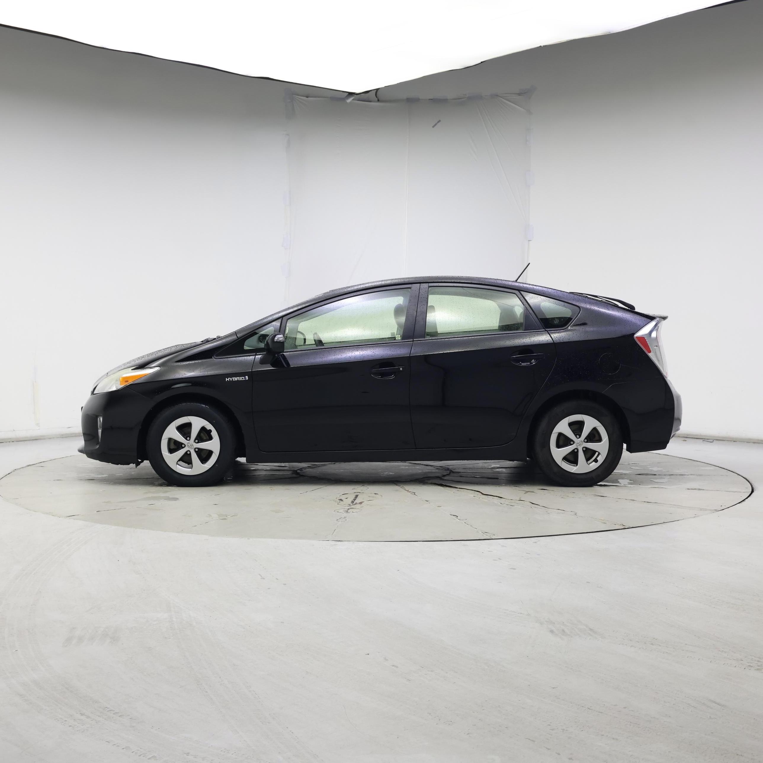 Thumbnail: 2014 Toyota Prius - 3