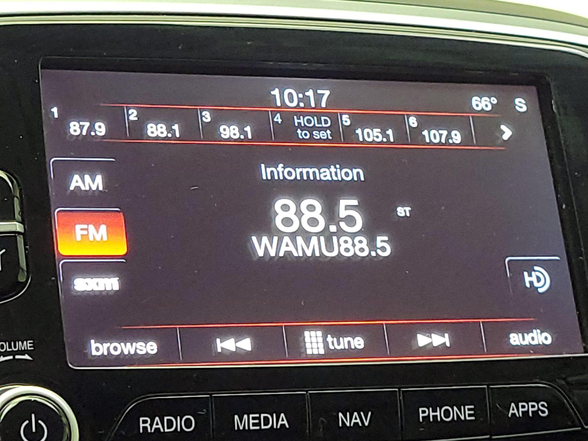 Thumbnail: 2016 Fiat 500X - 16