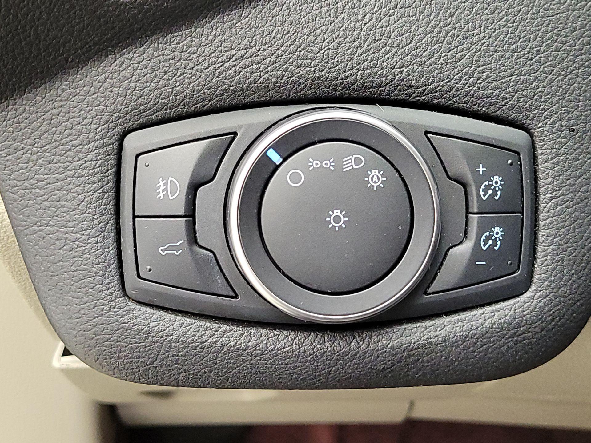 Thumbnail: 2018 Ford Escape - 13