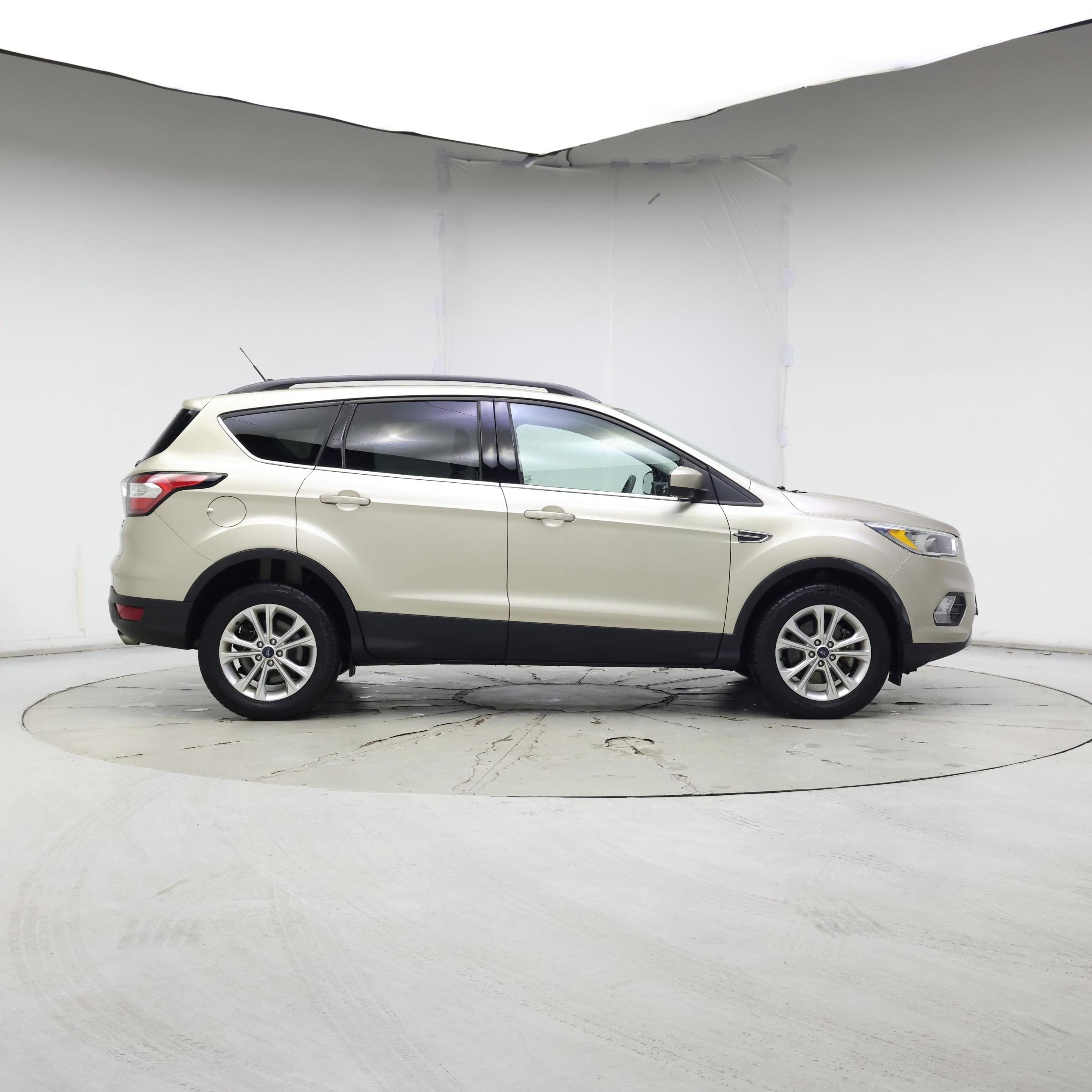 Thumbnail: 2018 Ford Escape - 7