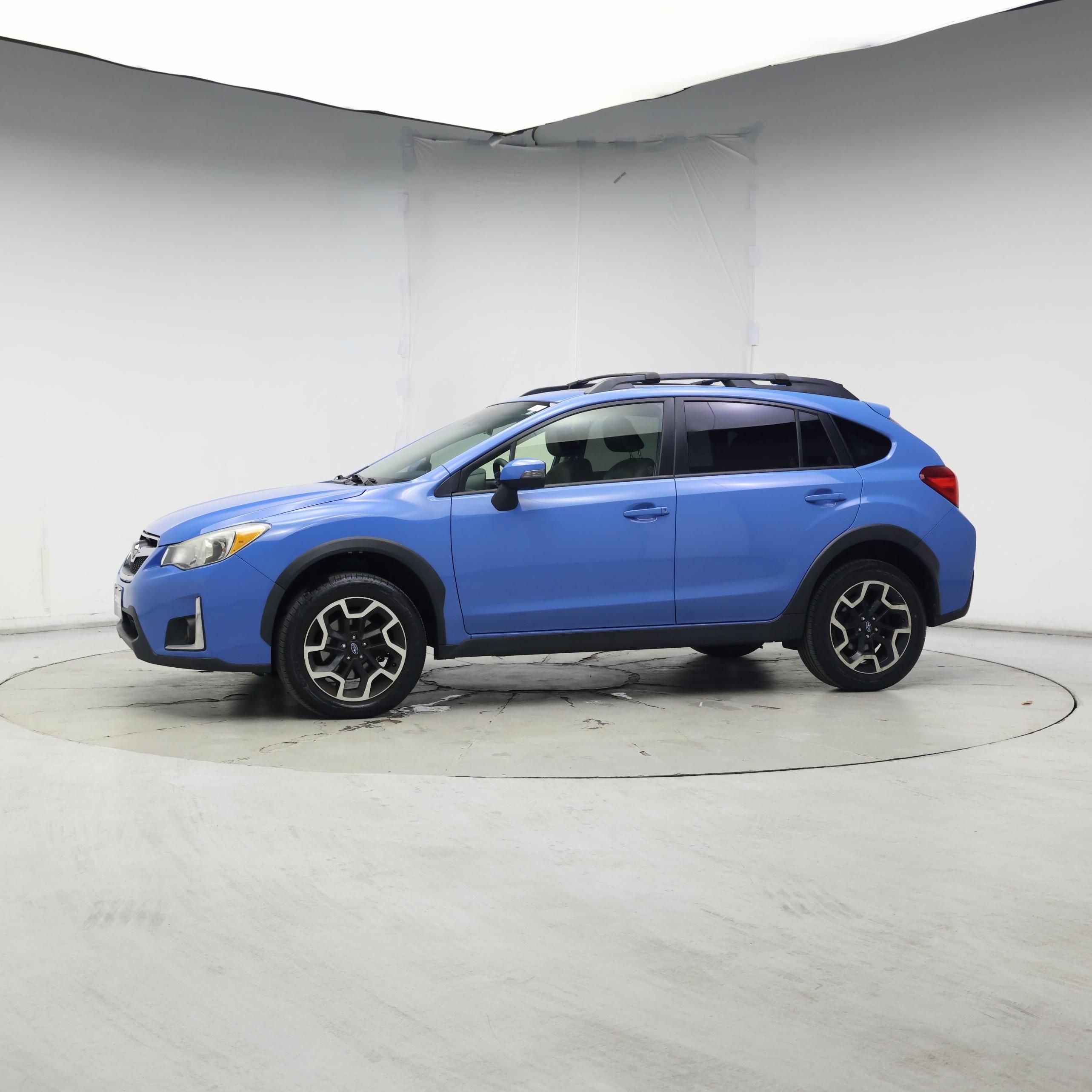 Thumbnail: 2016 Subaru XV Crosstrek - 3